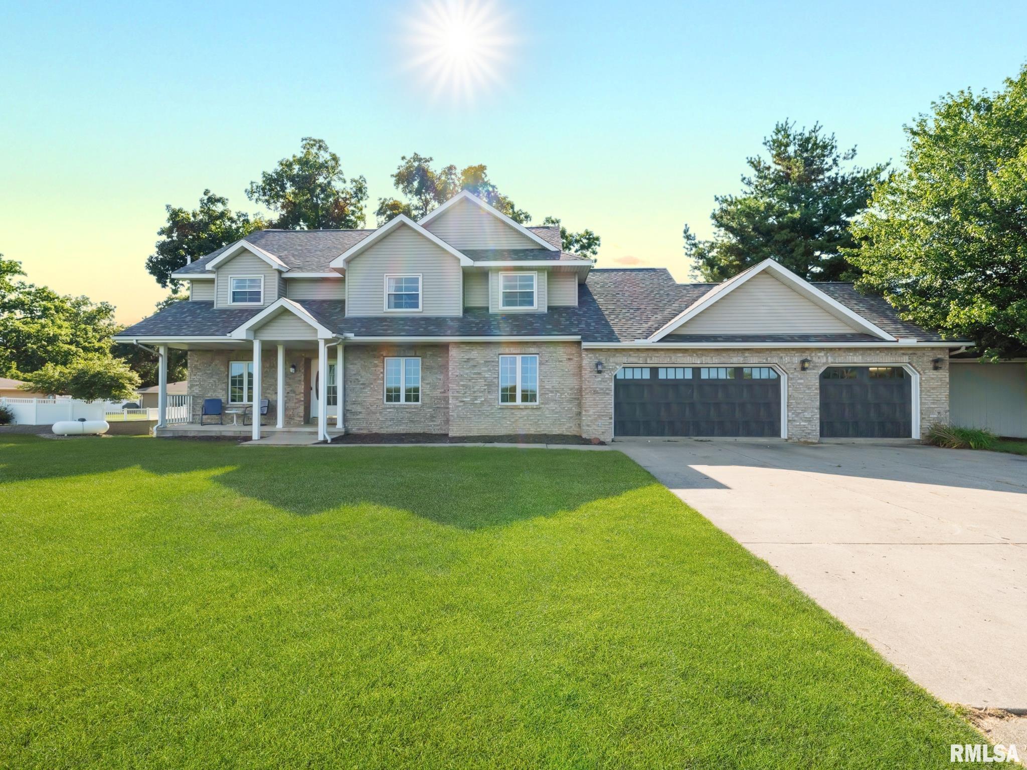 Luxury Home for sale at 11806 W DUBOIS Road  in Brimfield Illinois!