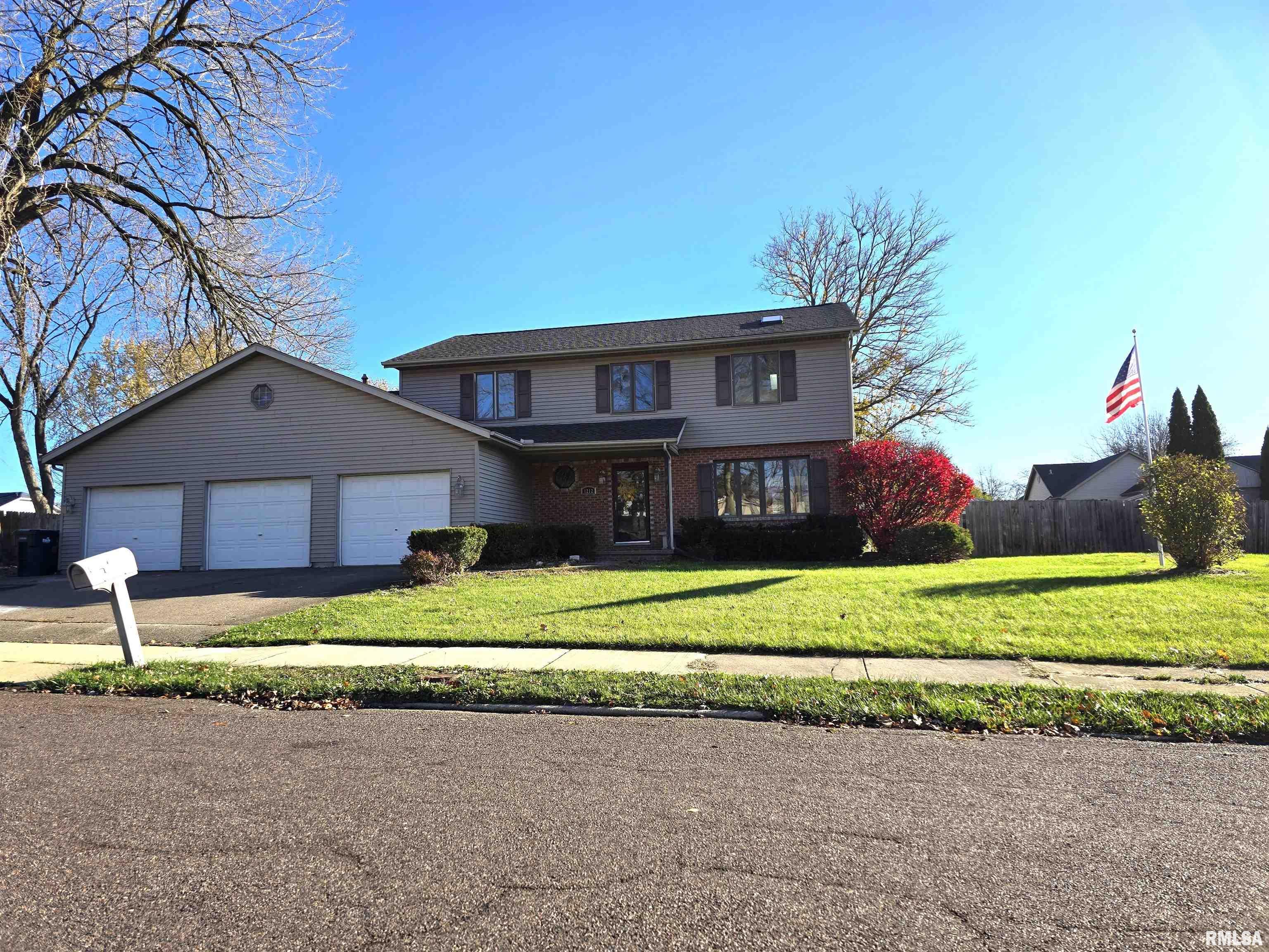 Home for sale at 1212  HAWTHORNE Avenue  in Pekin Illinois!