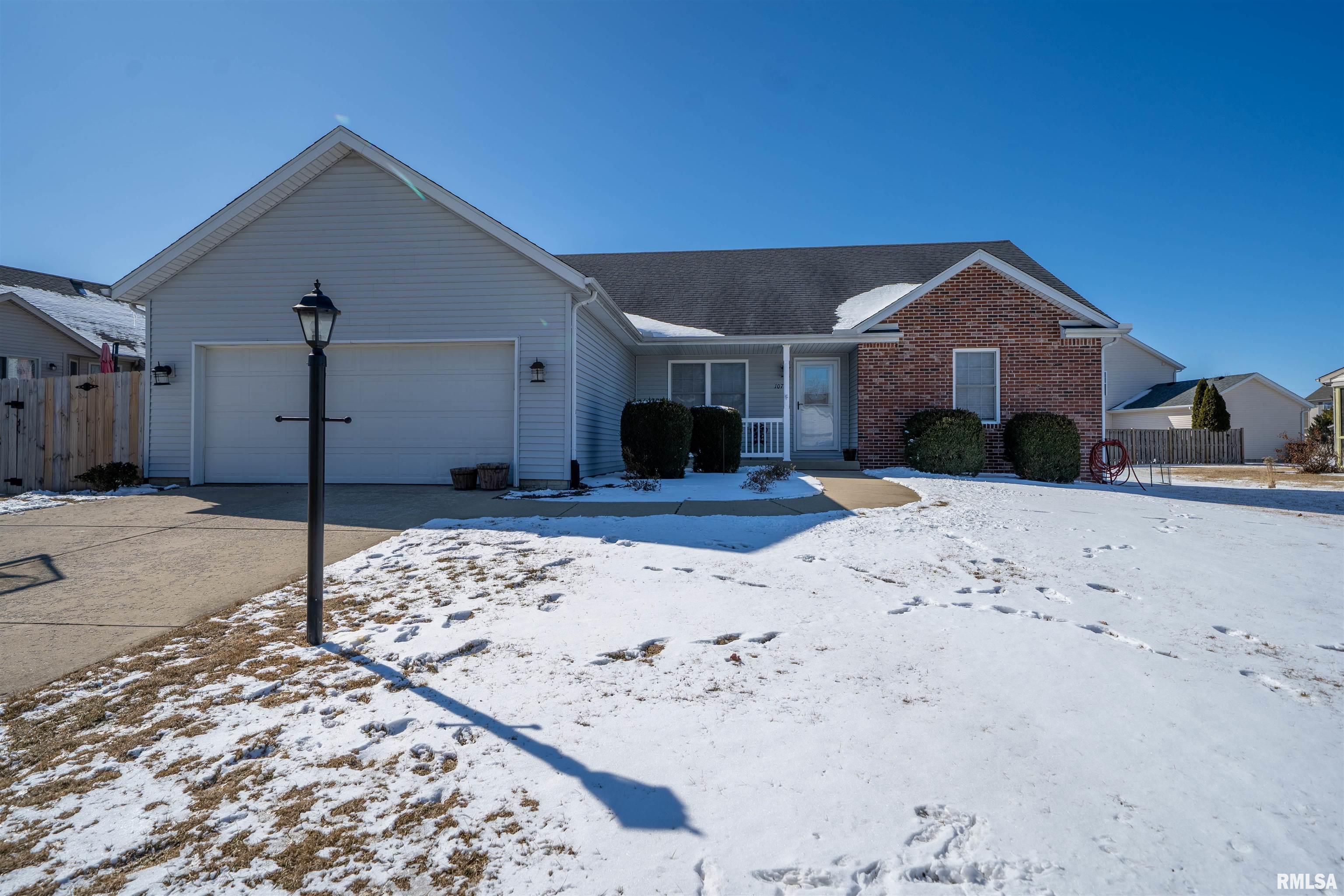 Price change at 10711 N Fieldgrove Drive  in Dunlap Illinois!