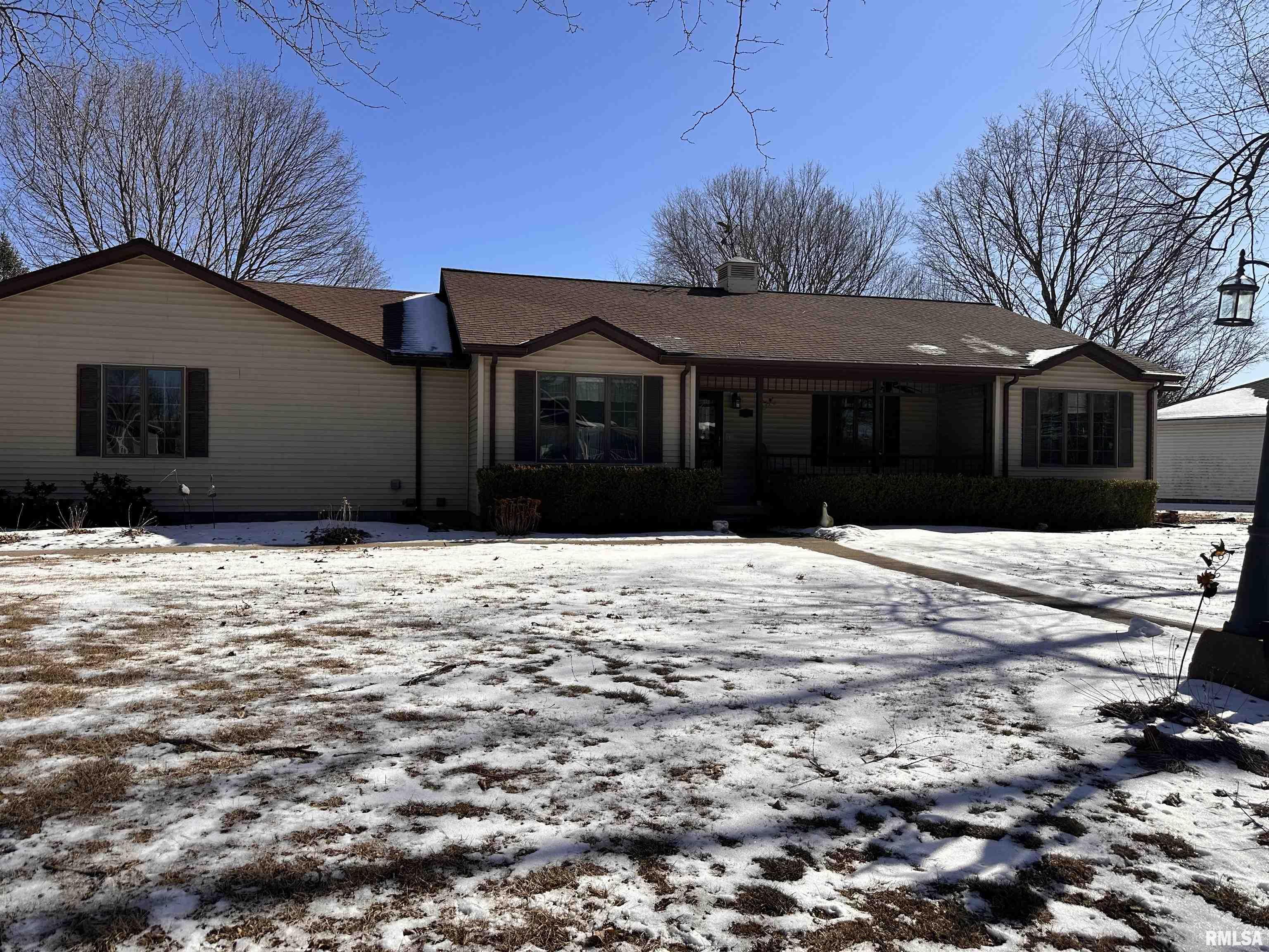 Home for sale at 555  WESTWOOD Boulevard  in Canton Illinois!