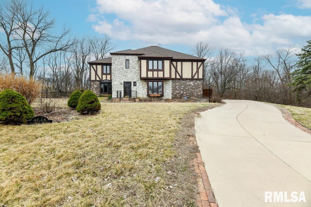 Home for sale at 4644 W HETHERWOOD Drive in Peoria Illinois! Home for sale at 4644 W HETHERWOOD Drive in Peoria Illinois!