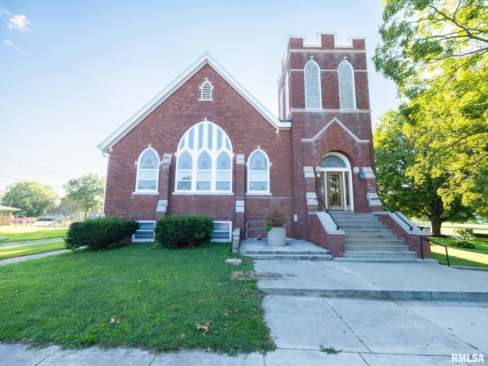 Home for sale at 413 LOGAN Street in Emden Illinois! Home for sale at 413 LOGAN Street in Emden Illinois!