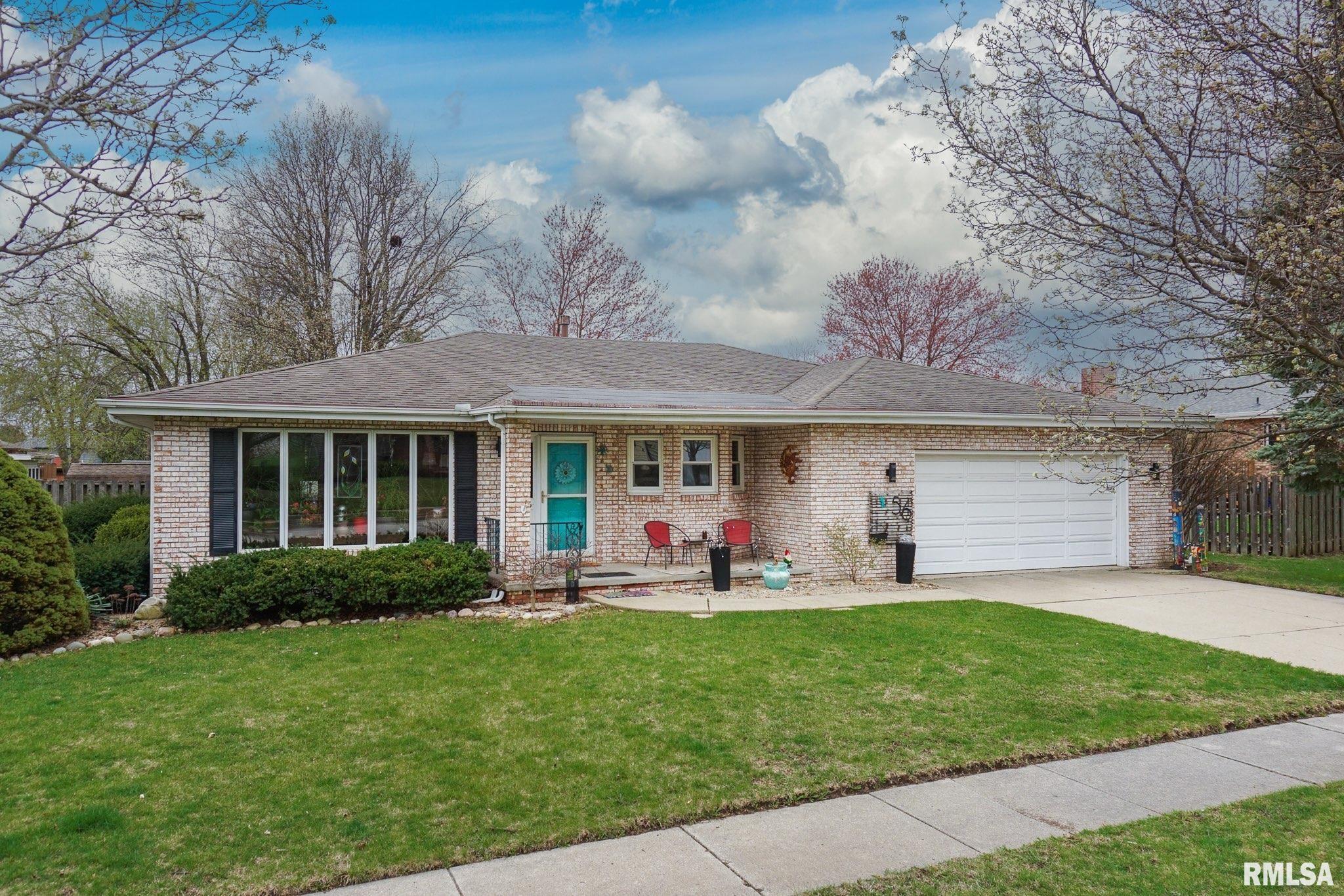 Home for sale at 56 BROOKSHIRE Green in Bloomington Illinois! Home for sale at 56 BROOKSHIRE Green in Bloomington Illinois!