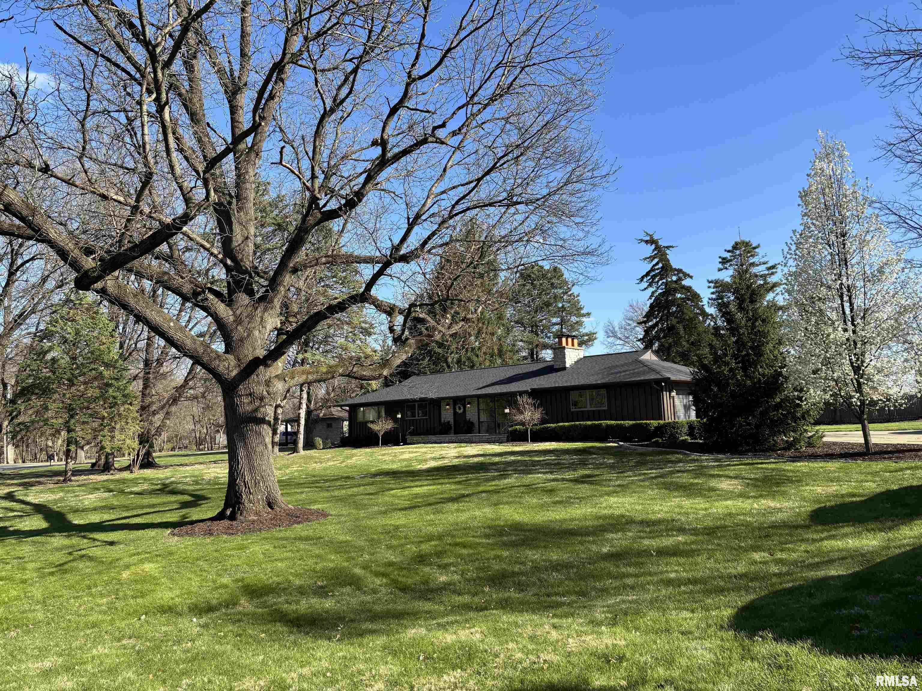 Home for sale at 436 W DETWEILLER Drive  in Peoria Illinois!