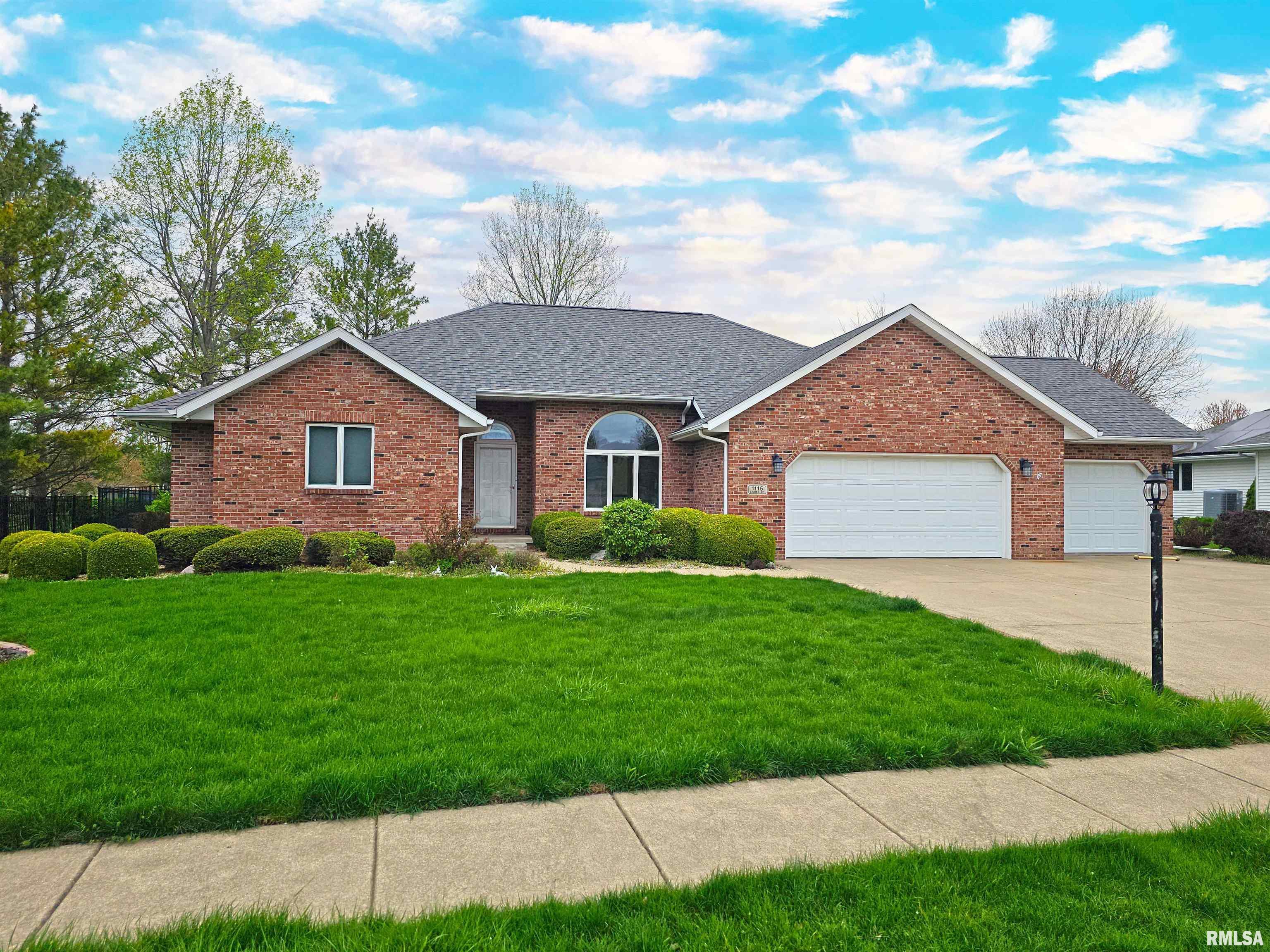 Luxury Home for sale at 1115  LINDEN Street  in Morton Illinois!
