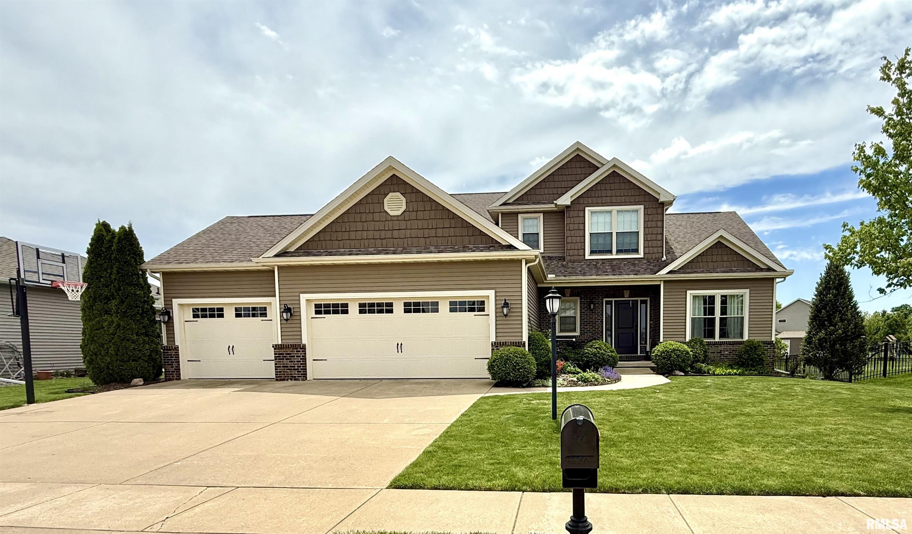 Luxury Home for sale at 1248 E MONROE Street  in Morton Illinois!