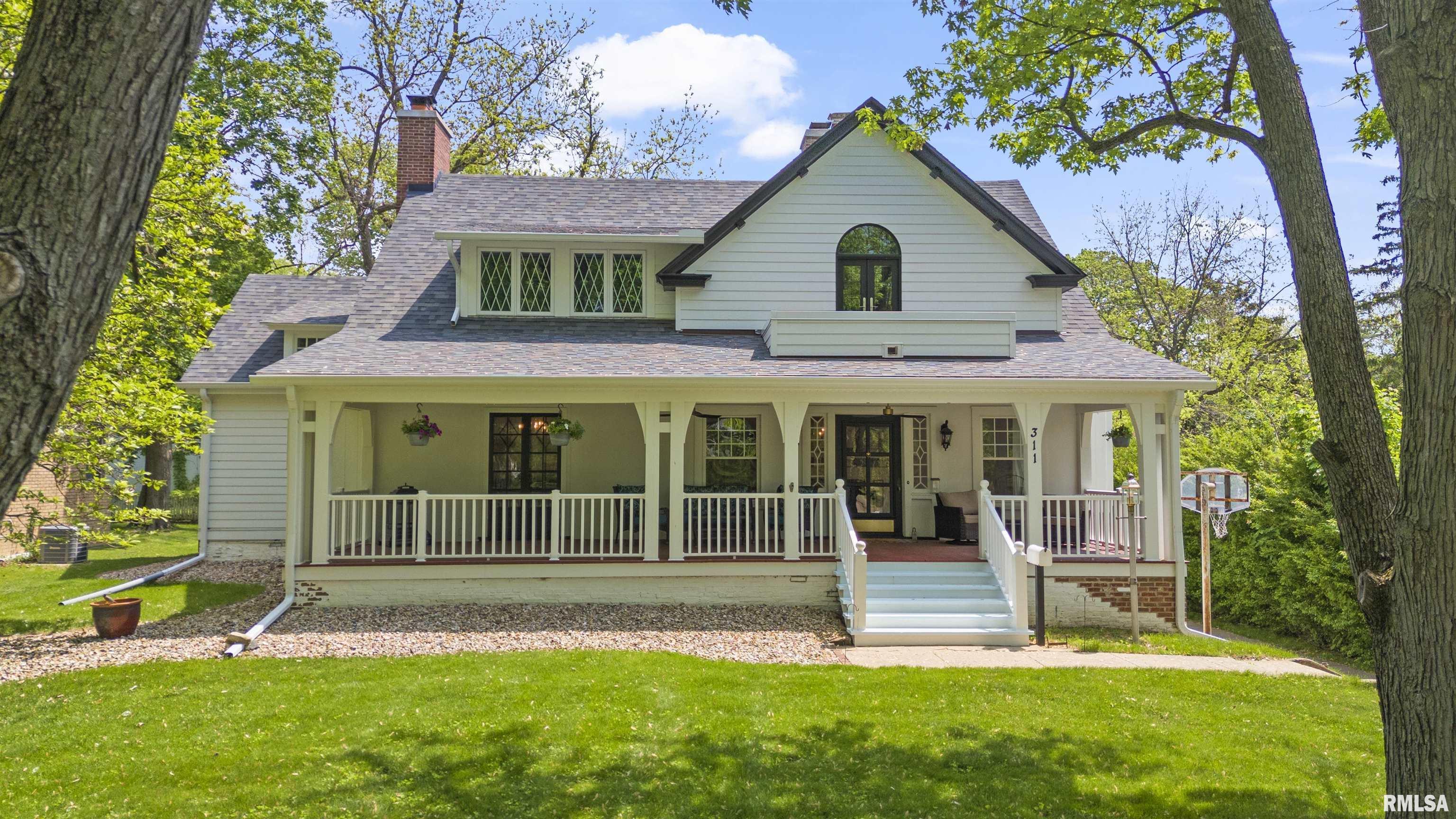 Home for sale at 311 S MAIN Street  in Washington Illinois!