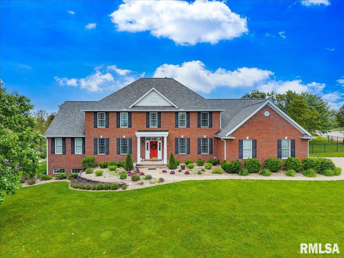 Luxury Home for sale at 4904 N DEERMEADOW Drive  in Peoria Illinois!