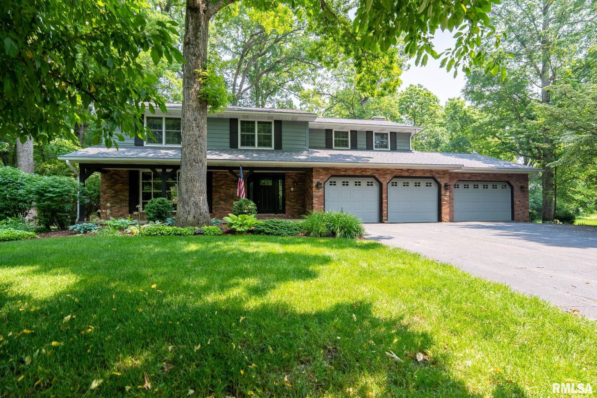 Luxury Home for sale at 84  WALDHEIM Road  in Morton Illinois!