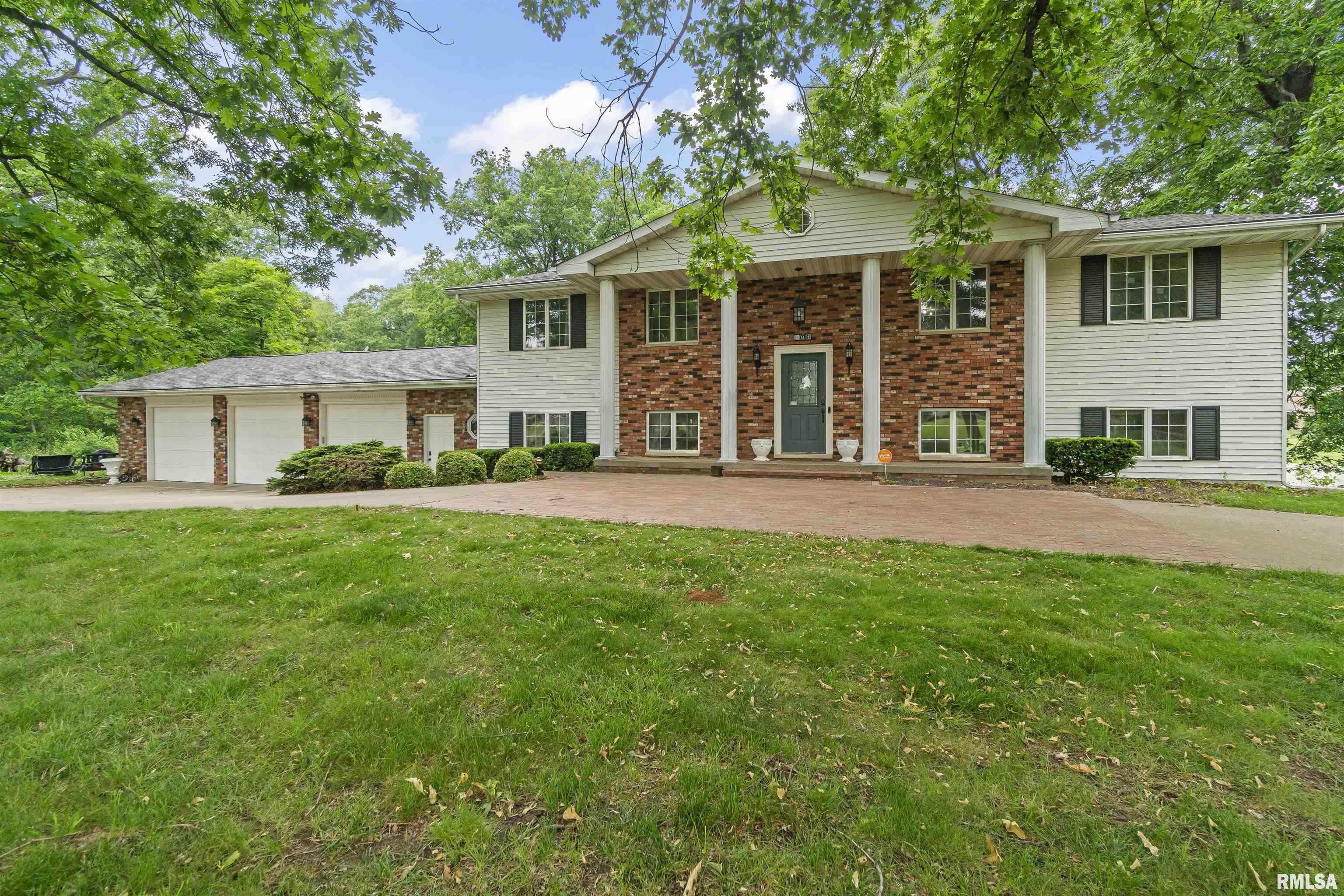 Price change at 201 E LAKE SHORE Drive  in Edelstein Illinois!