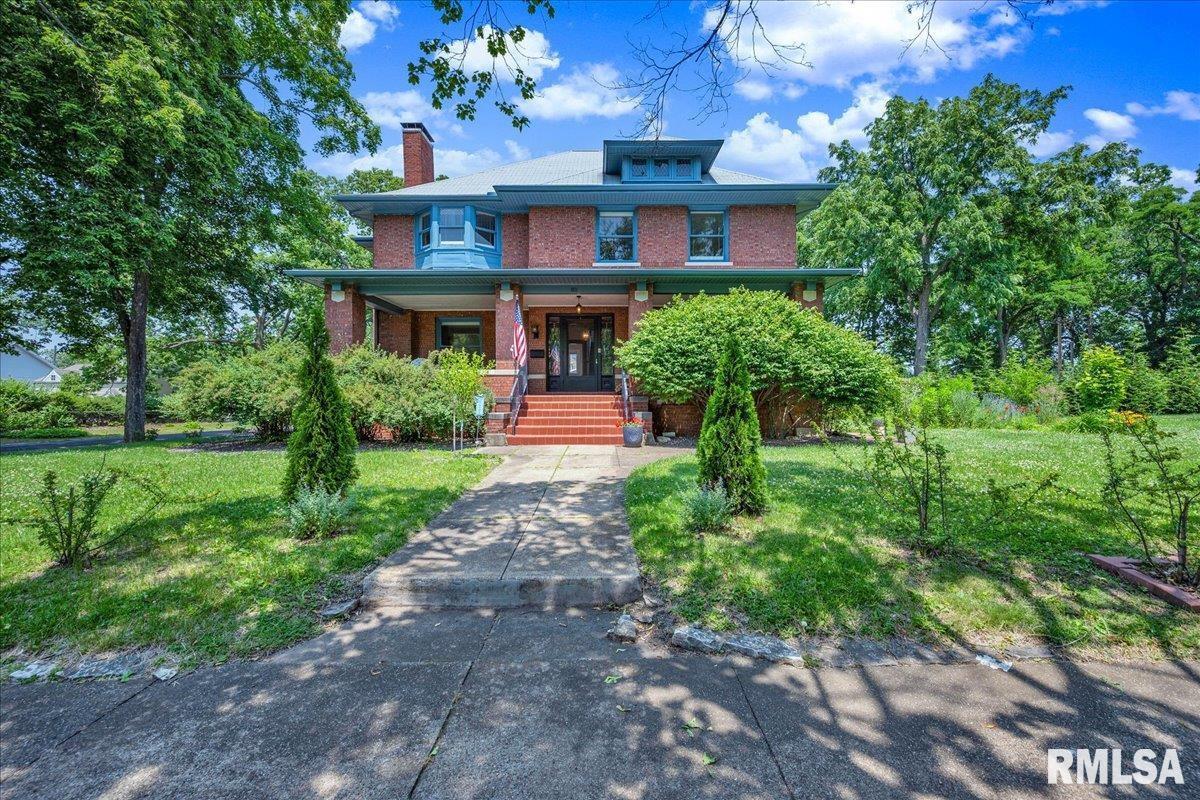 Luxury Home for sale at 801  WASHINGTON Street  in Pekin Illinois!
