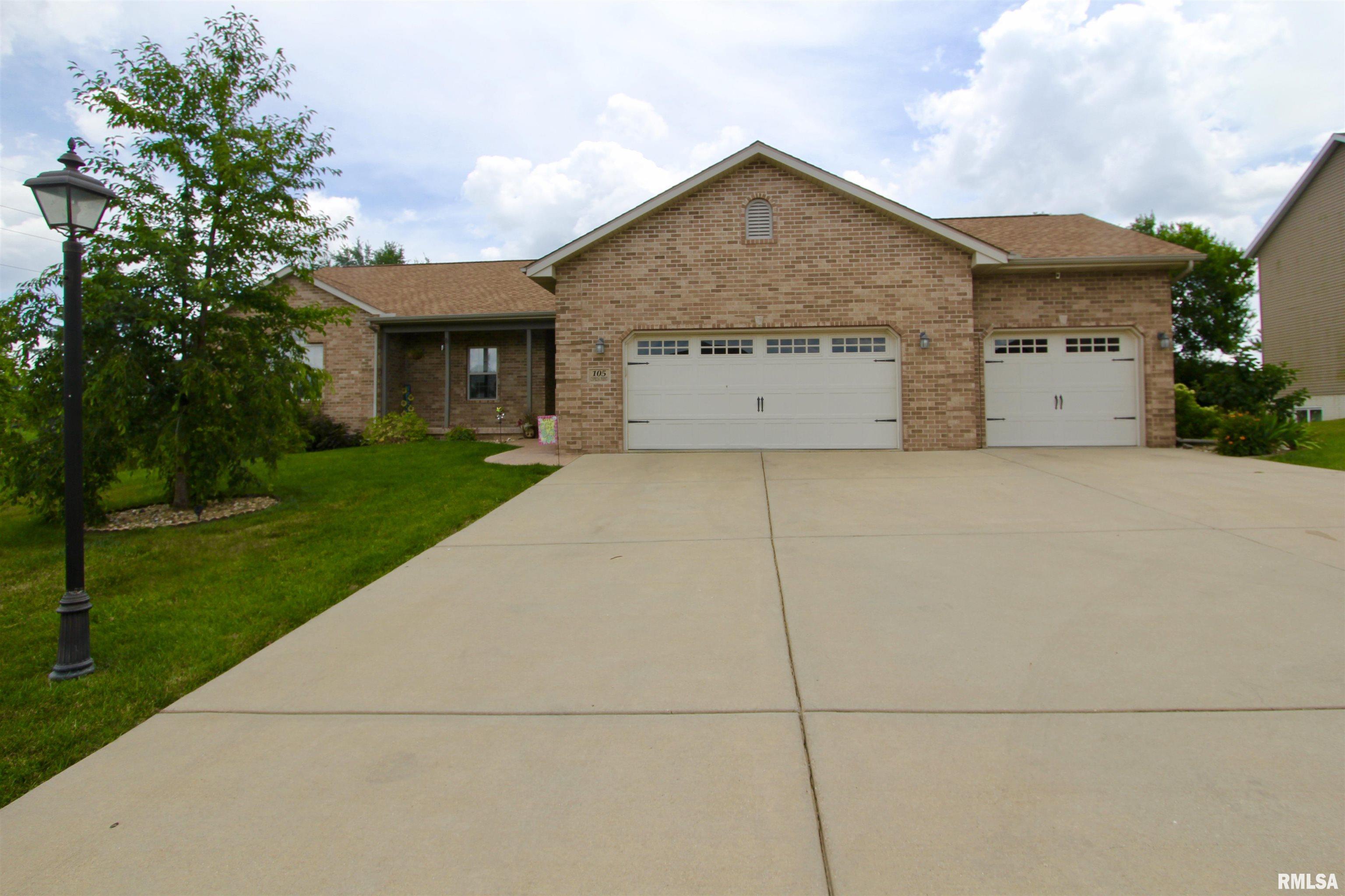 Price change at 105  CYPRESS Point  in Washington Illinois!