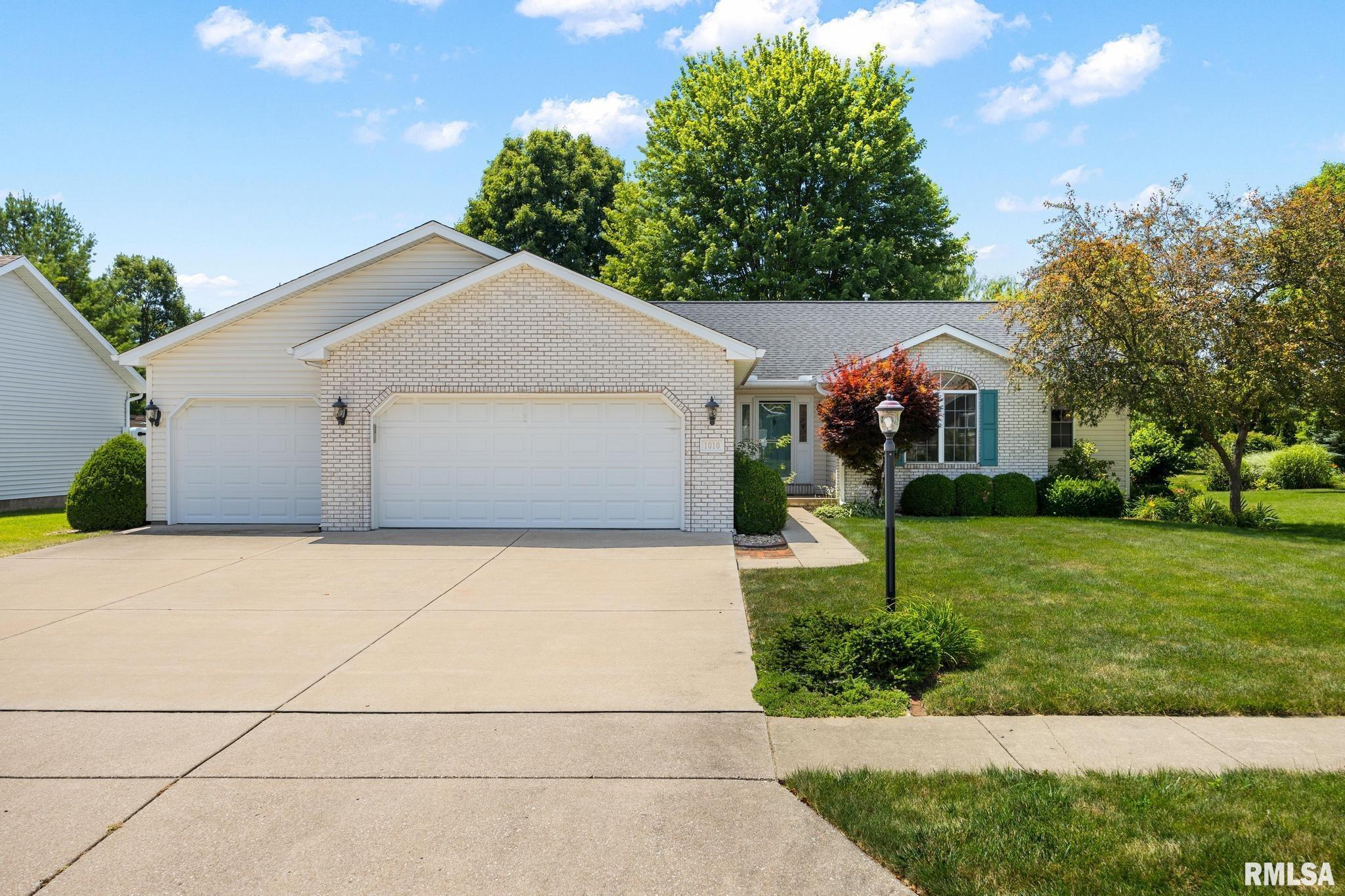 Luxury Home for sale at 1010  WELLINGTON Drive  in Washington Illinois!