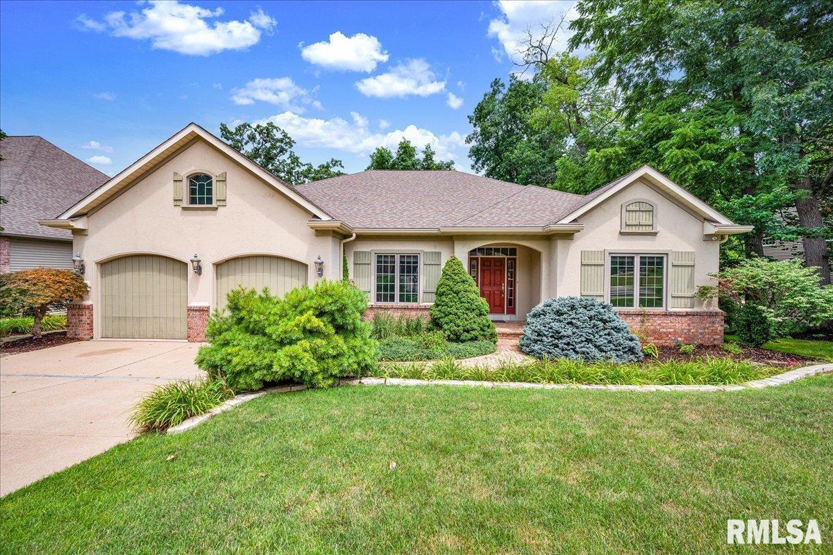 Luxury Home for sale at 5615 W TIMBER OAK Court  in Peoria Illinois!