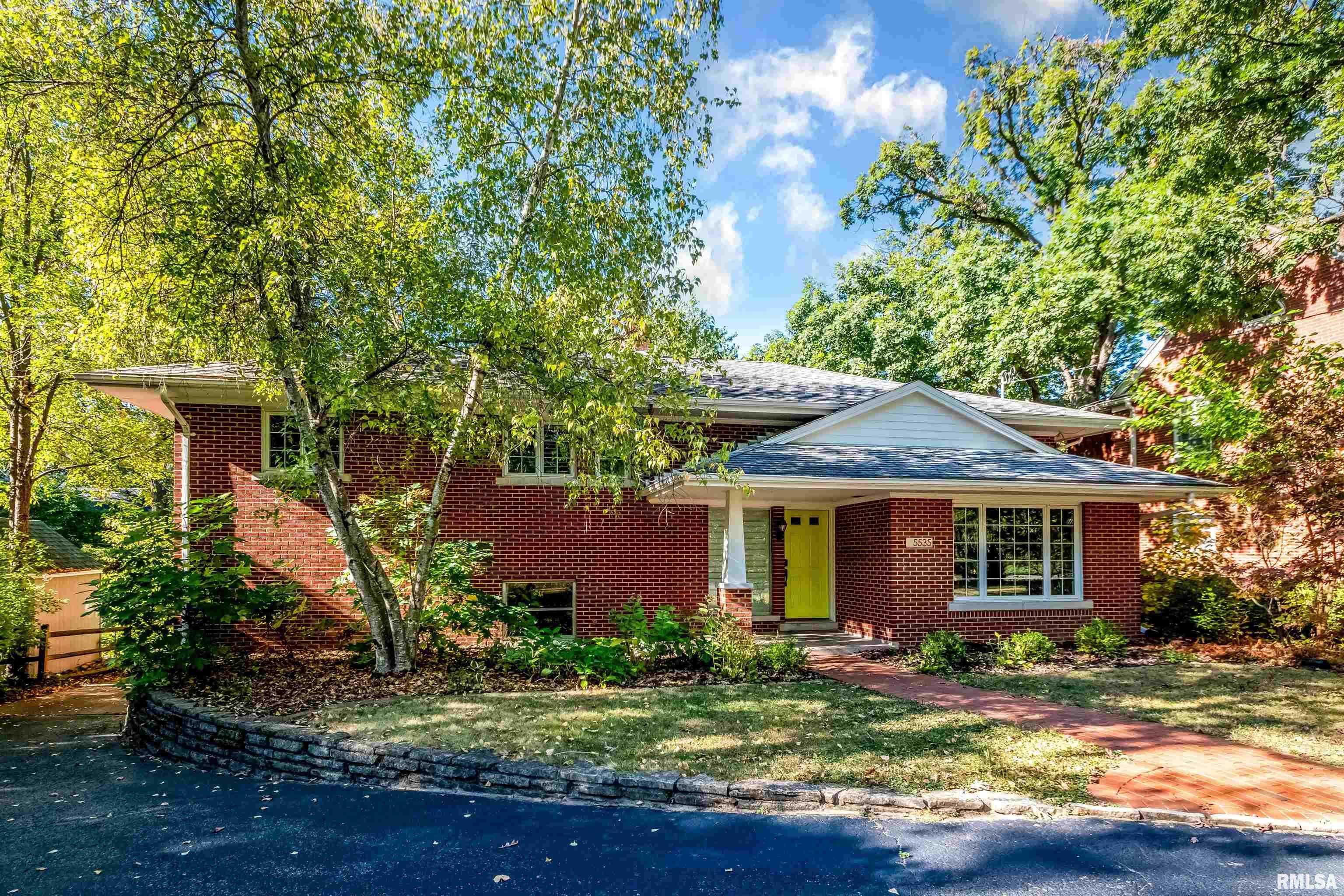 Luxury Home for sale at 5535 N PROSPECT Road  in Peoria Illinois!