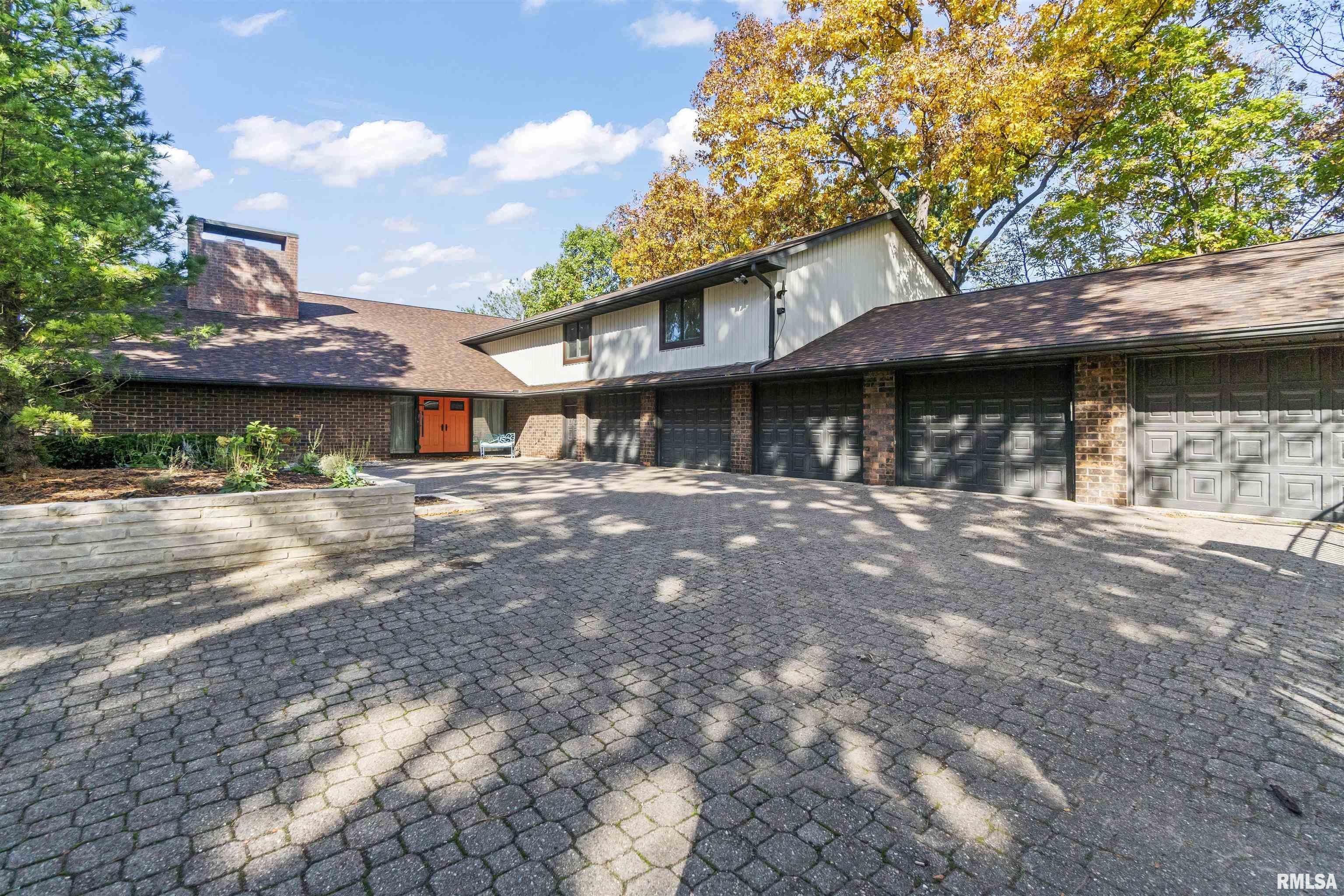 Luxury Home for sale at 3250 W WESTPORT Road in Peoria Illinois! Luxury Home for sale at 3250 W WESTPORT Road in Peoria Illinois!