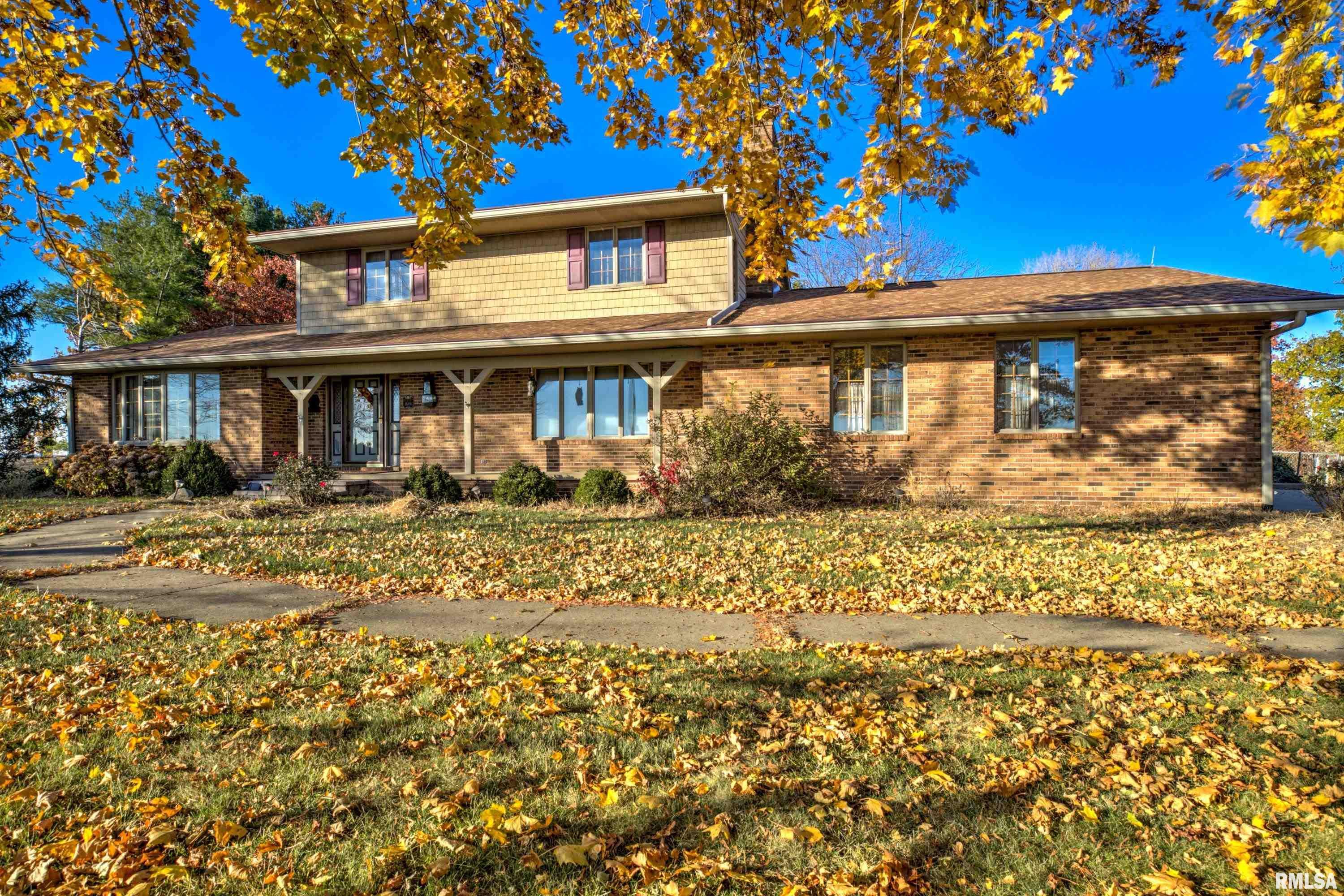 Luxury Home for sale at 1619 W HALLOCK HOLLOW Road  in Edelstein Illinois!