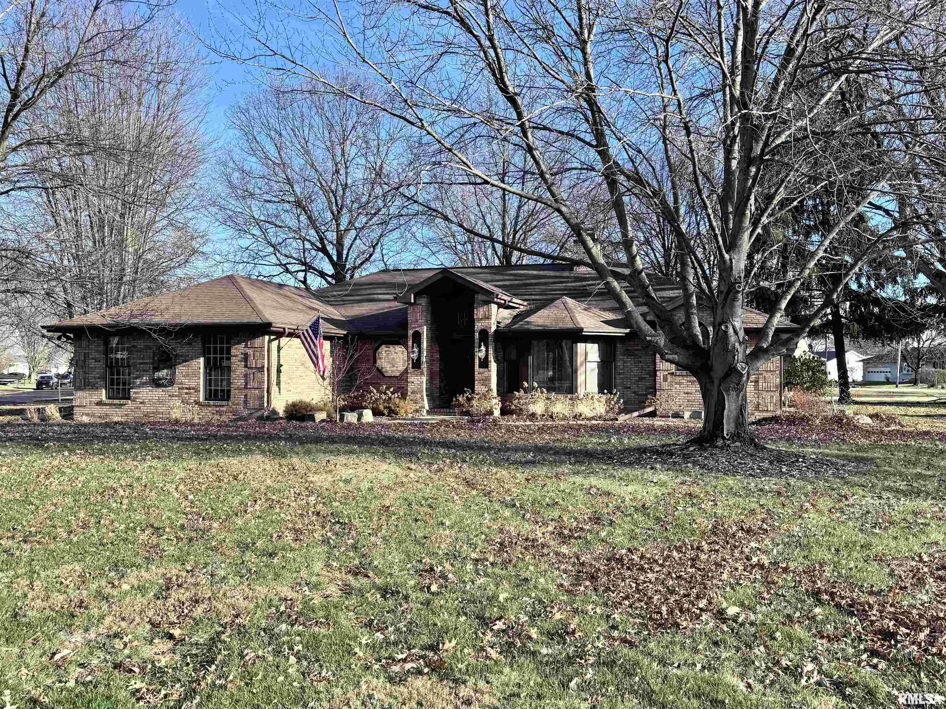 Home for sale at 815 E FRANKLIN Street in Macomb Illinois! Home for sale at 815 E FRANKLIN Street in Macomb Illinois!