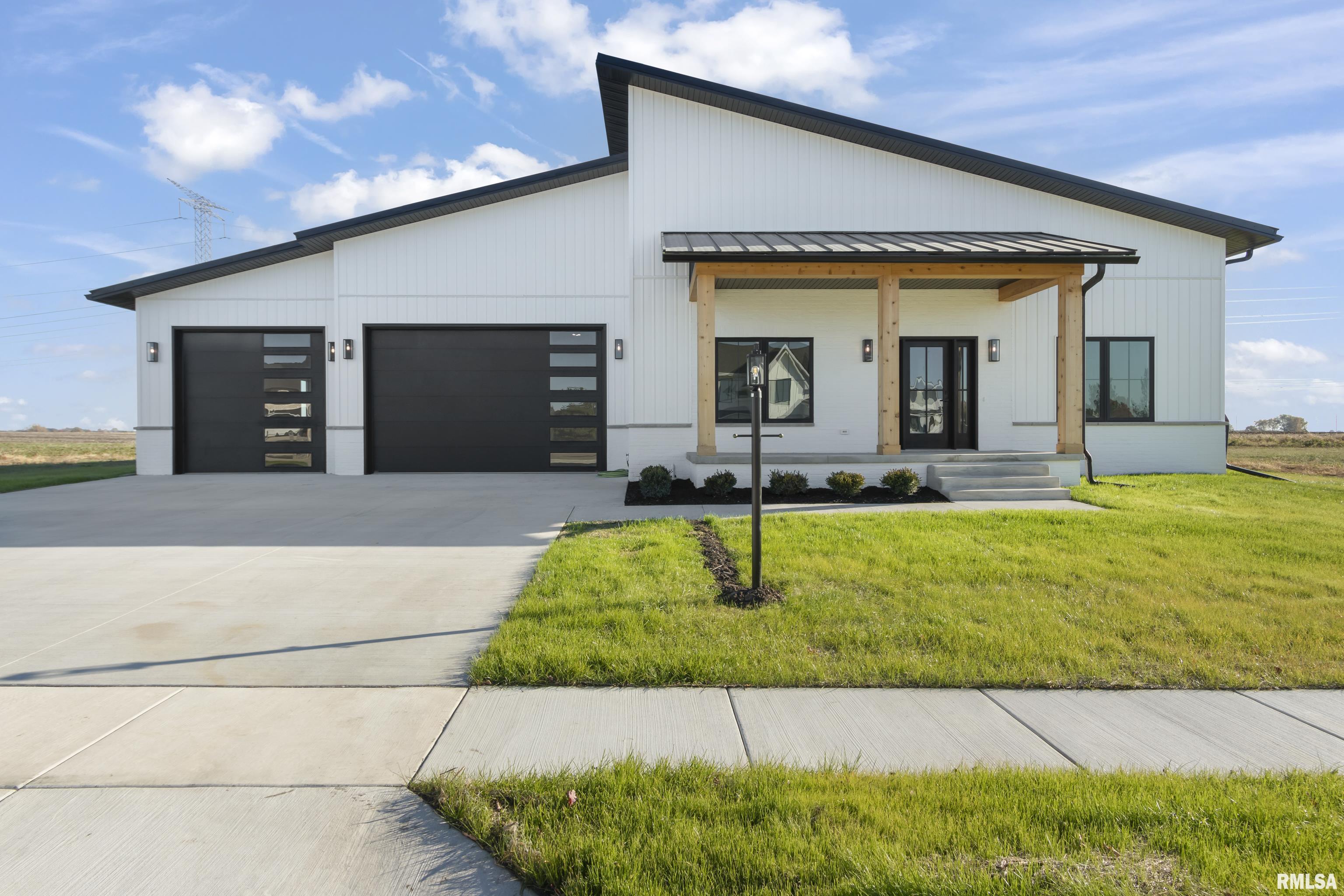 Luxury Home for sale at 1214 WHIPPOORWILL Drive in Morton Illinois! Luxury Home for sale at 1214 WHIPPOORWILL Drive in Morton Illinois!