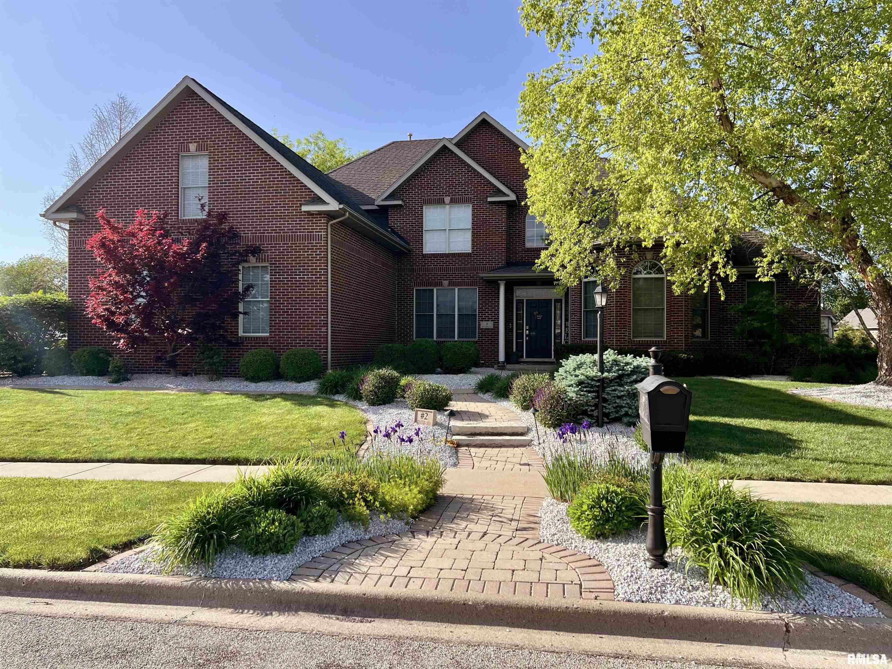 Luxury Home for sale at 2 HUNTERS Way in Washington Illinois! Luxury Home for sale at 2 HUNTERS Way in Washington Illinois!