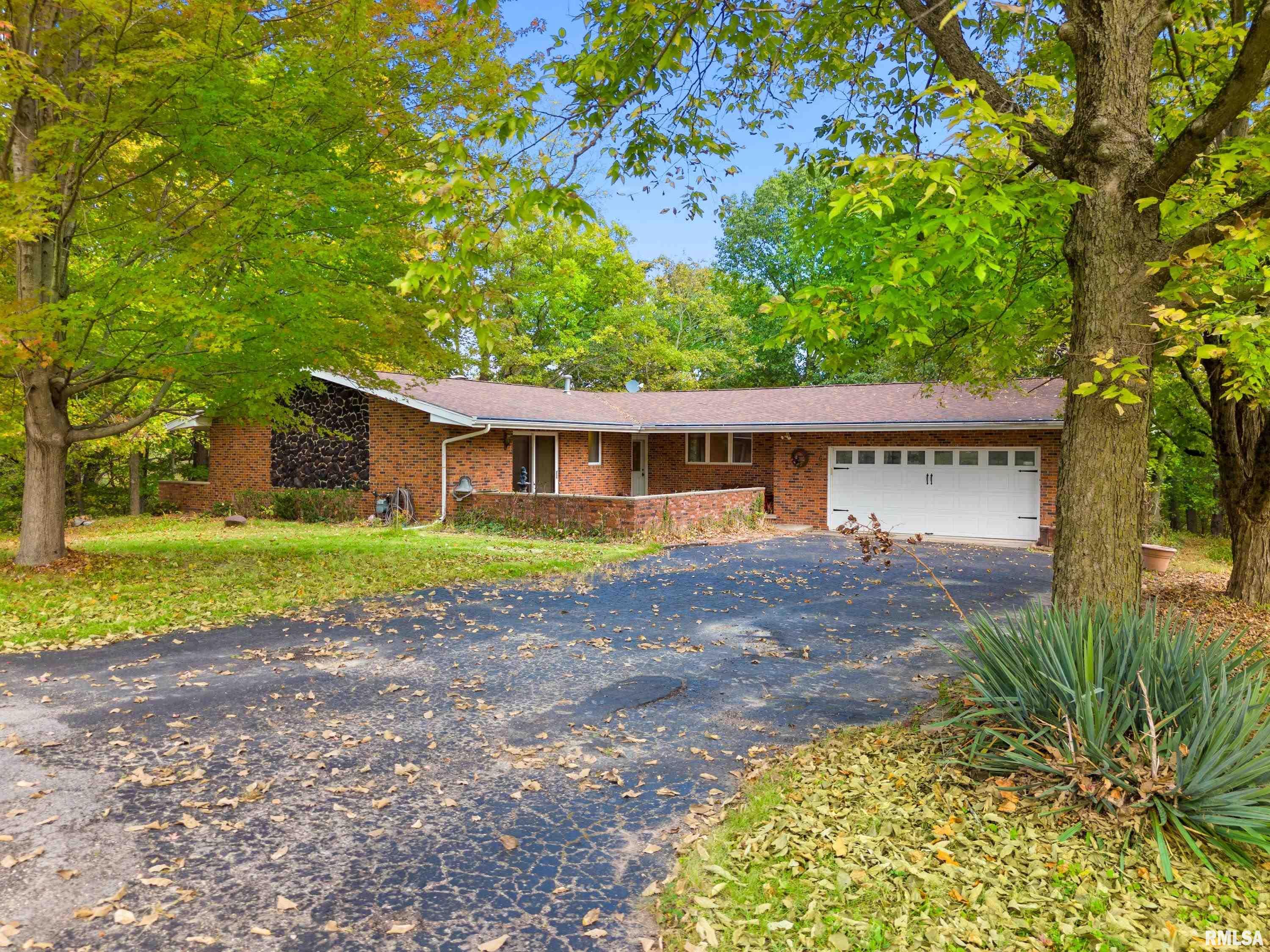 Home for sale at 606 Thatcher Lane in Metamora Illinois! Home for sale at 606 Thatcher Lane in Metamora Illinois!