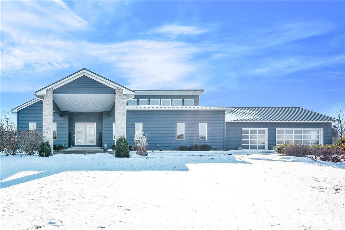 Luxury Home for sale at 1733 LOURDES Road in Metamora Illinois! Luxury Home for sale at 1733 LOURDES Road in Metamora Illinois!