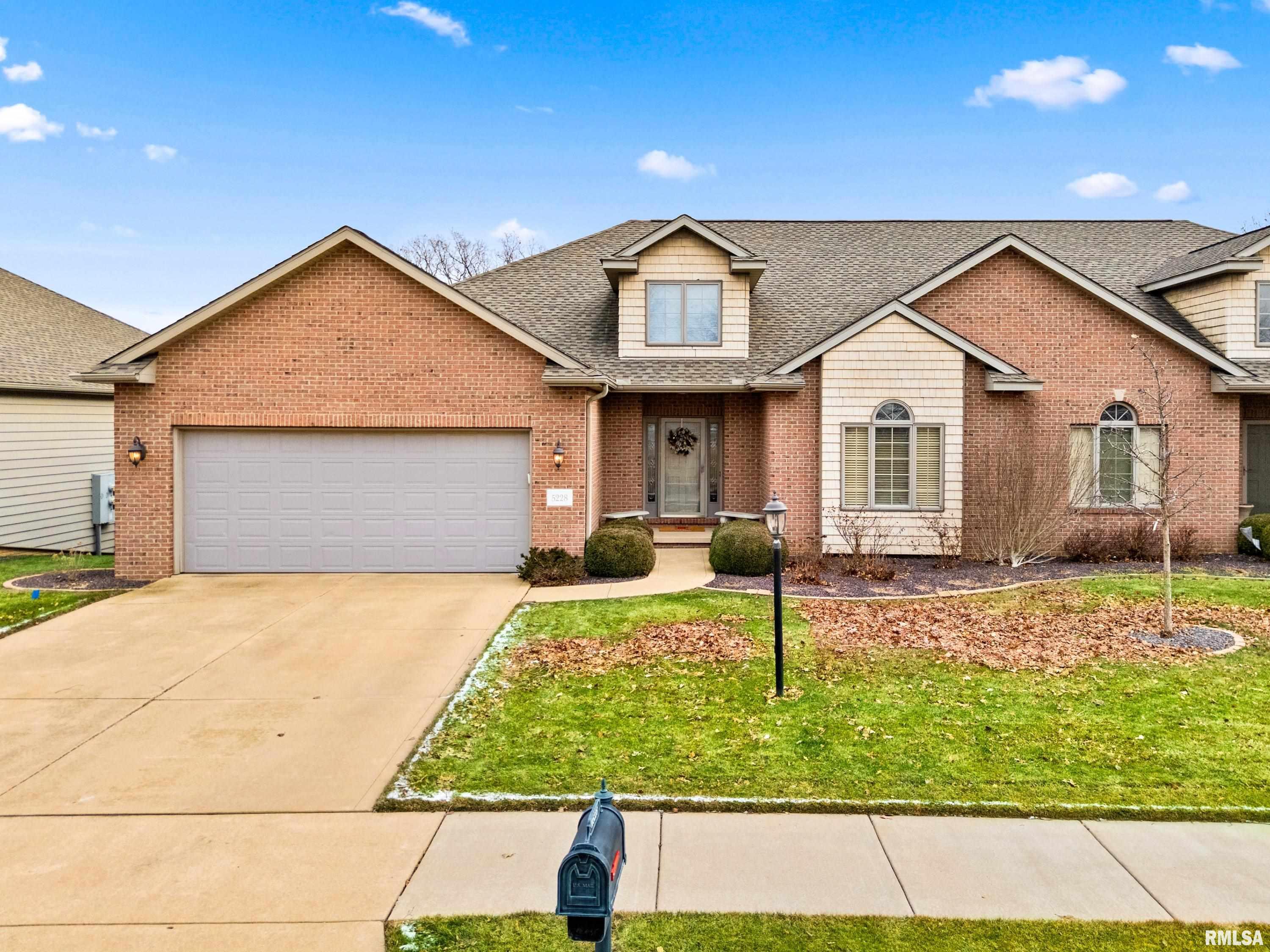 Luxury Home for sale at 5228 N WEAVERRIDGE Boulevard in Peoria Illinois! Luxury Home for sale at 5228 N WEAVERRIDGE Boulevard in Peoria Illinois!