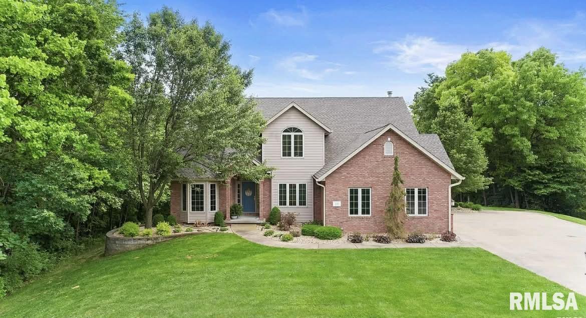 Luxury Home for sale at 410  ELIZABETH POINTE Drive  in Germantown Hills Illinois!