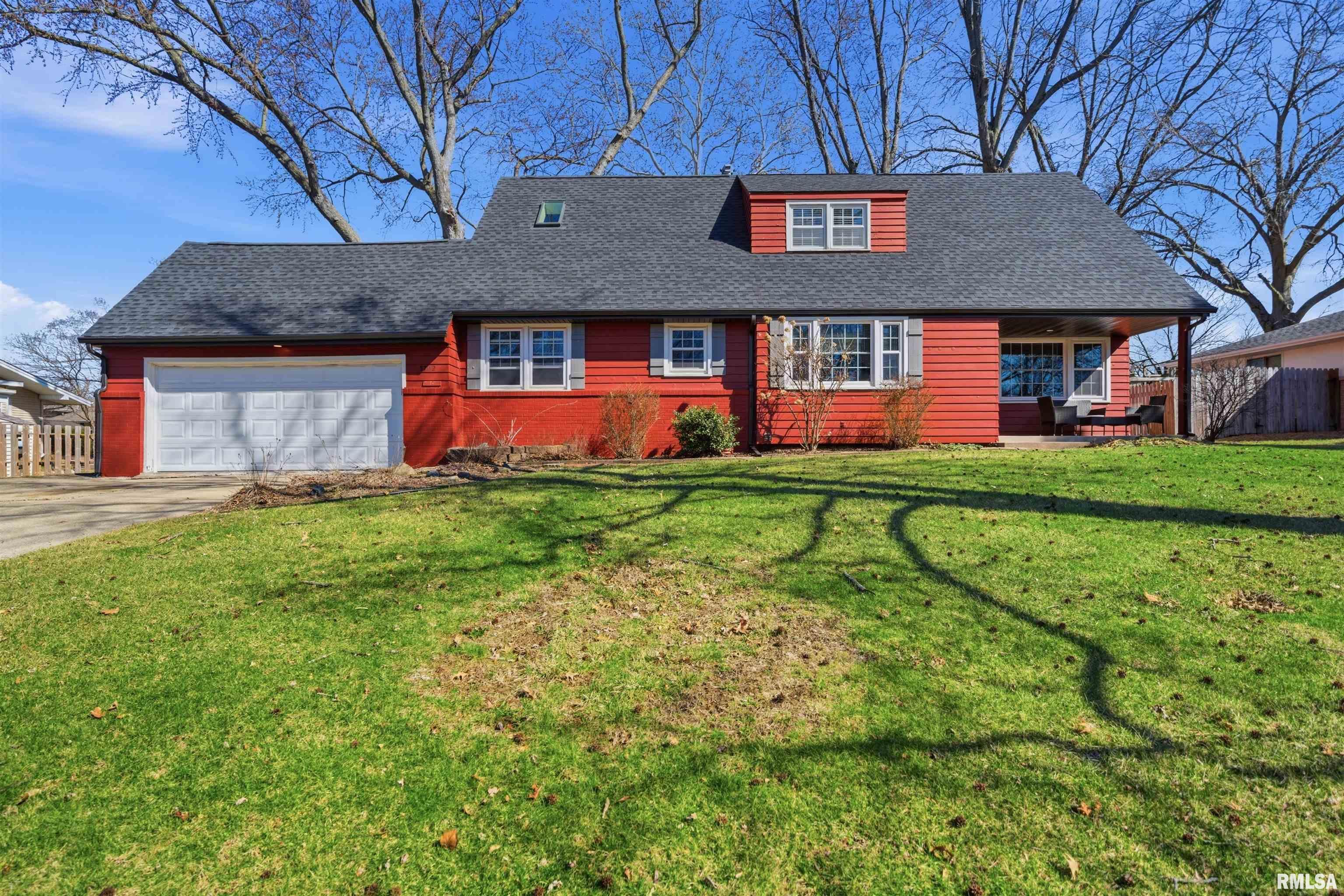 Home for sale at 5702 N BILTMORE Avenue  in Peoria Illinois!