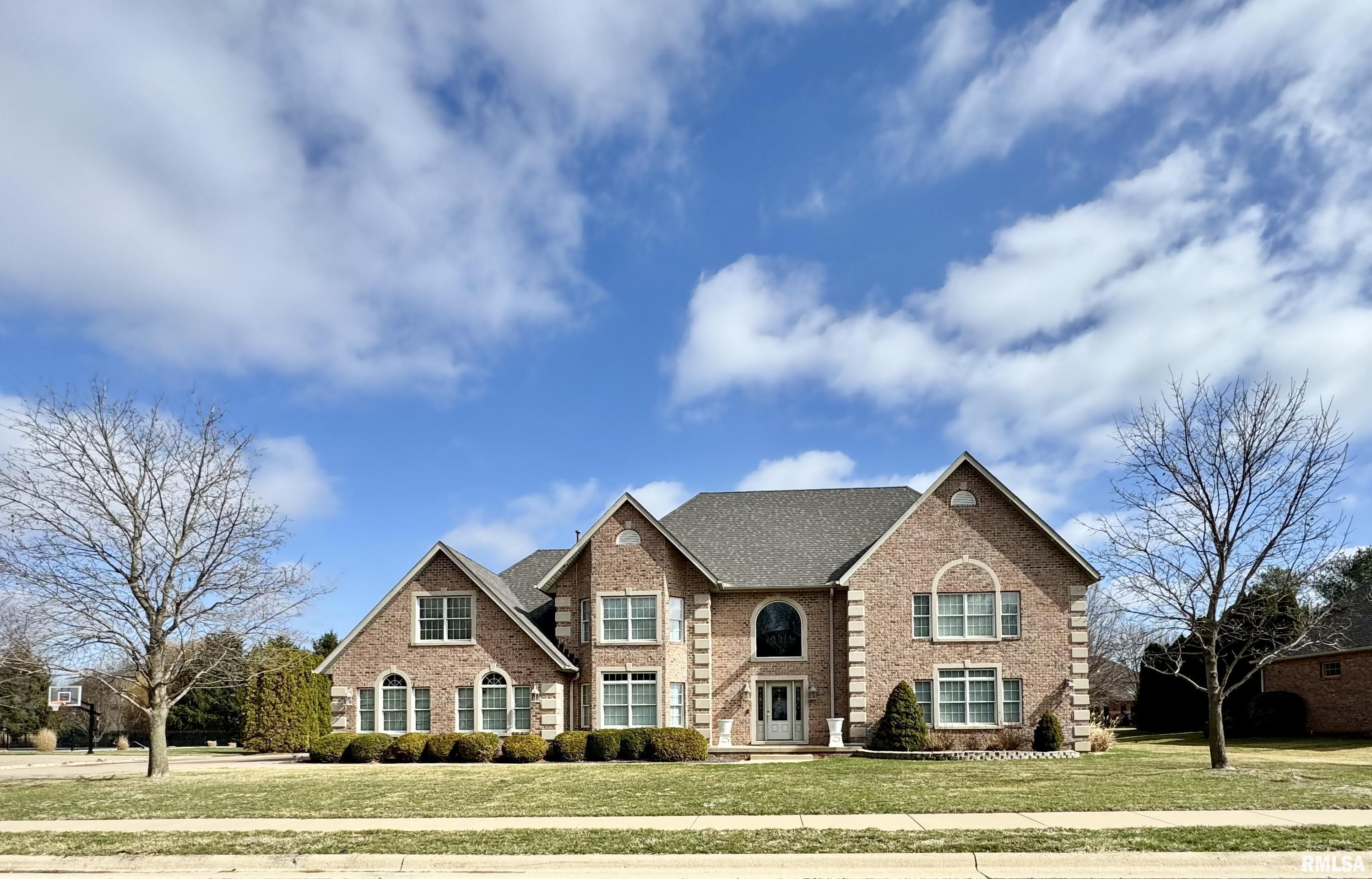 Luxury Home for sale at 3113 W SUMMERBEND Court  in Peoria Illinois!