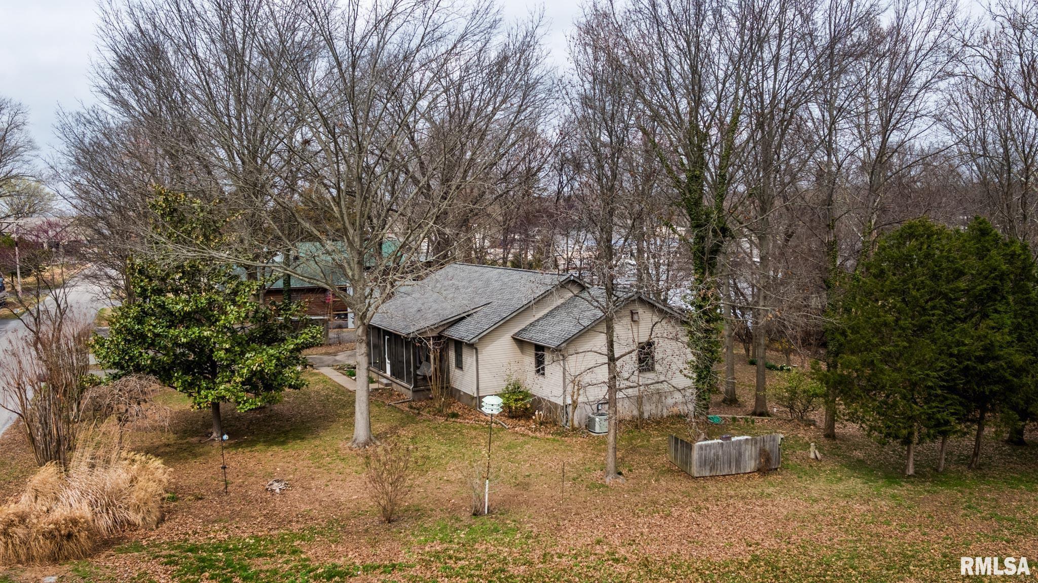 Home for sale at 12196 LAGUNA Drive in Marion Illinois! Home for sale at 12196 LAGUNA Drive in Marion Illinois!