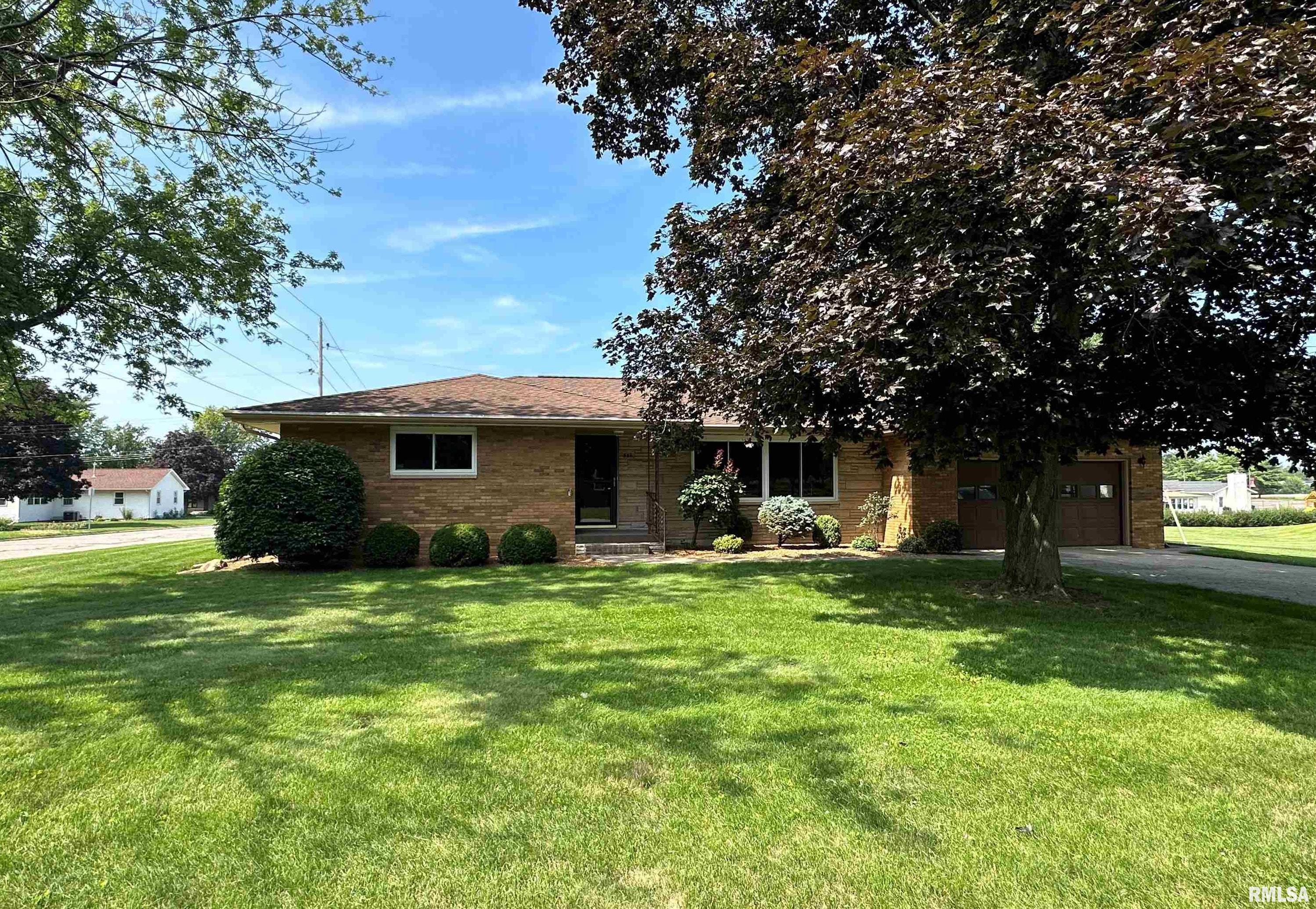 Home for sale at 321 W MADISON Street  in Metamora Illinois!