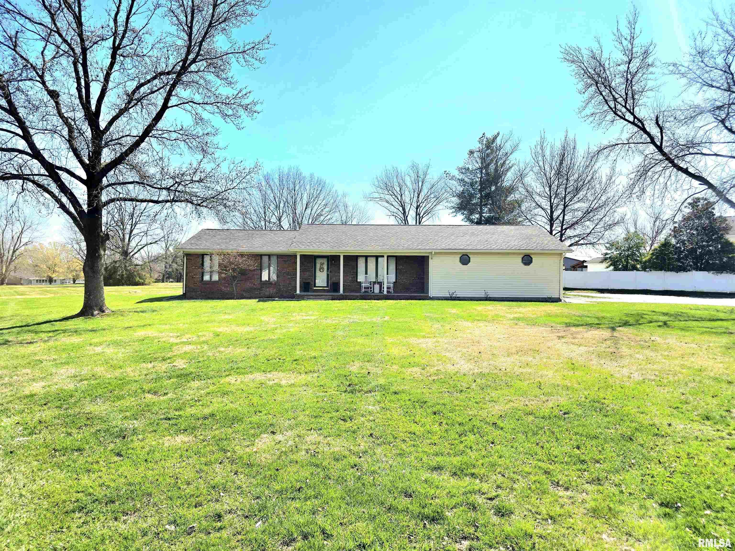 Home for sale at 2944 Delora Lane in Herrin Illinois! Home for sale at 2944 Delora Lane in Herrin Illinois!