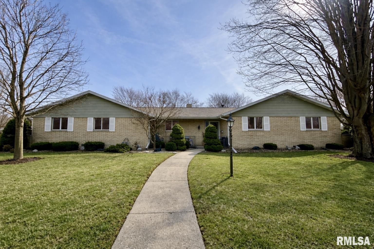 Home for sale at 400 S MISSOURI Avenue in Morton Illinois! Home for sale at 400 S MISSOURI Avenue in Morton Illinois!