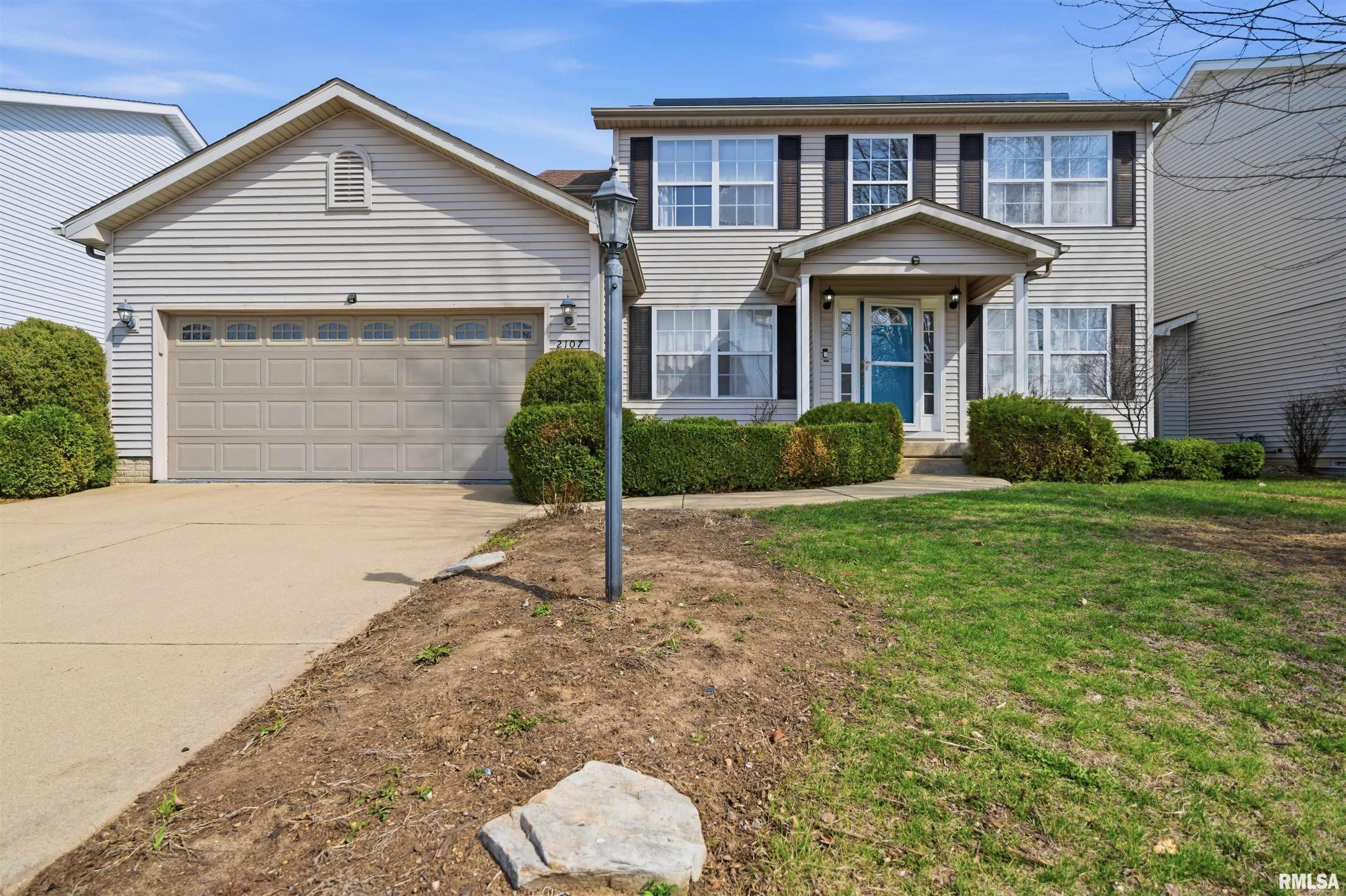 Home for sale at 2107 W GERALD Drive in Peoria Illinois! Home for sale at 2107 W GERALD Drive in Peoria Illinois!