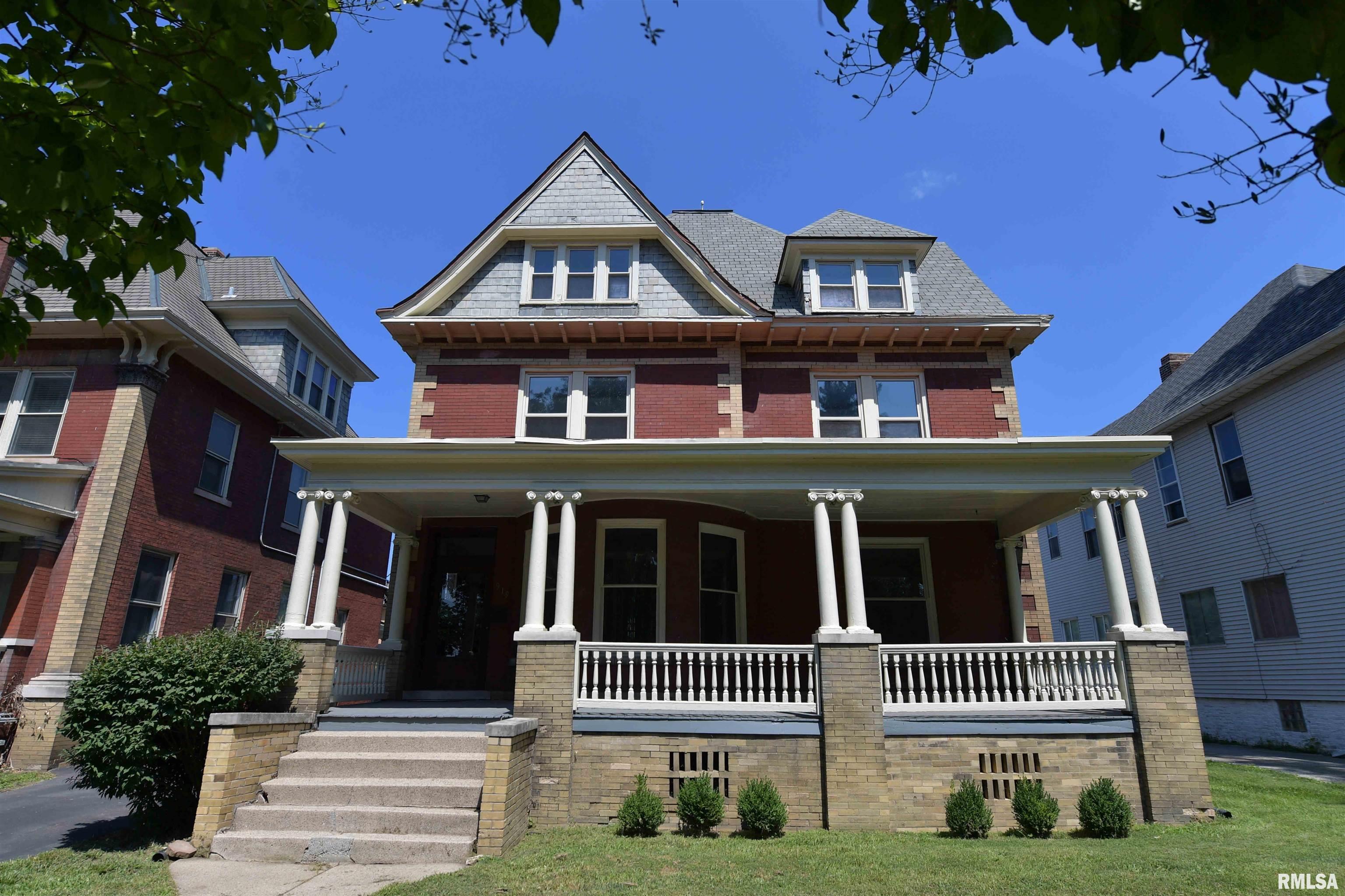 Home for sale at 919 W MOSS Avenue  in Peoria Illinois!