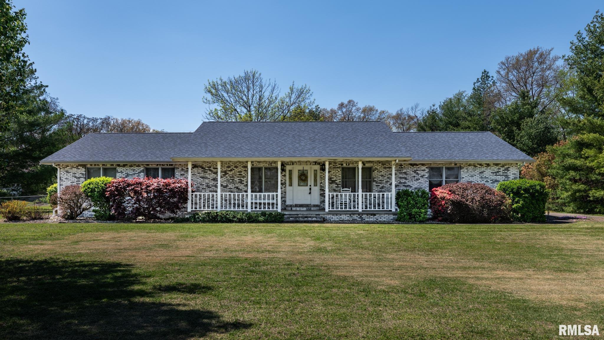 Home for sale at 18119  Route 37   in Johnston City Illinois!