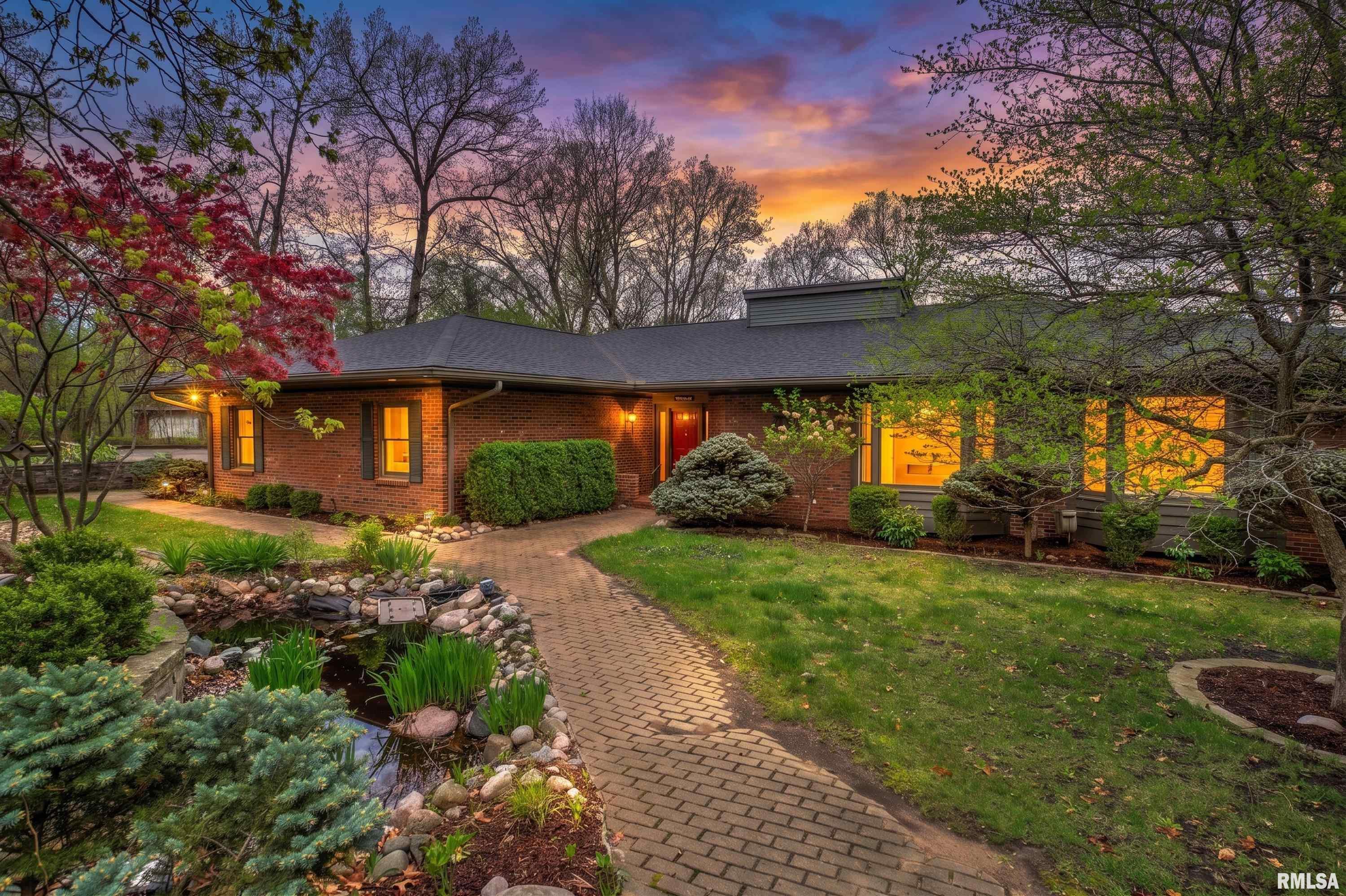 Luxury Home for sale at 309 W RAVINWOODS Road  in Peoria Illinois!