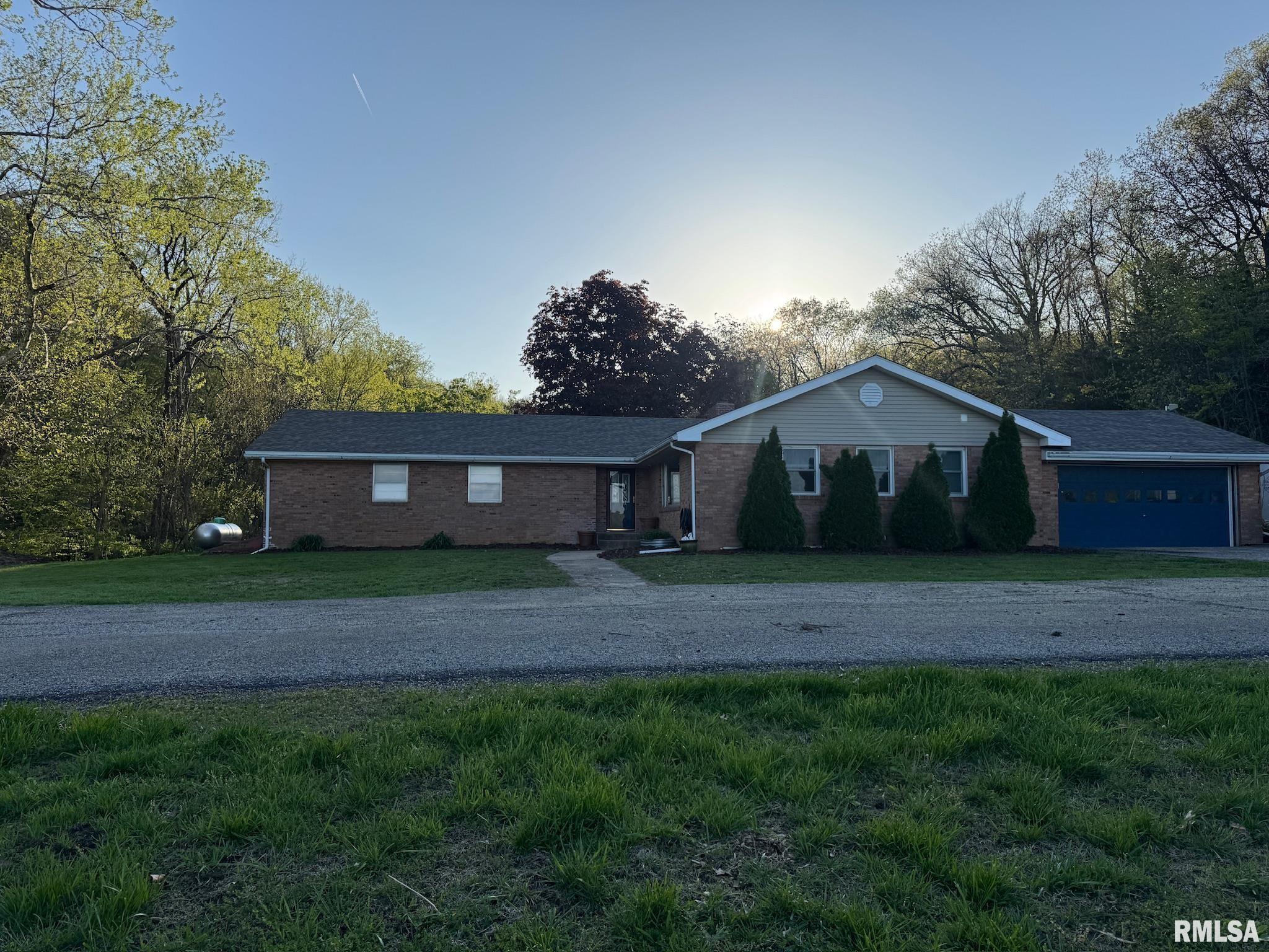 Price change at 1928 N State Route 100 Highway  in Astoria Illinois!