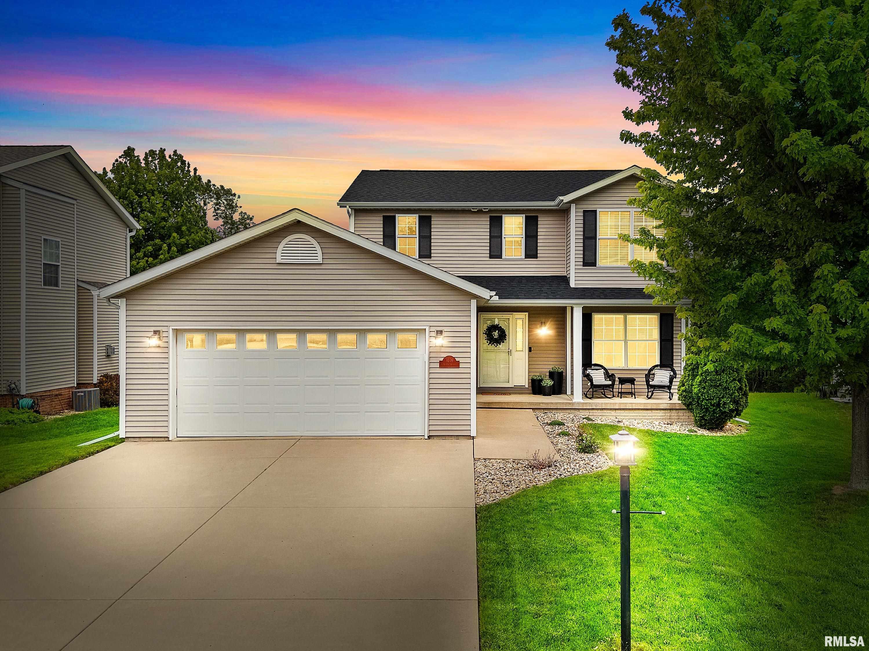 Home for sale at 1409  AUSTIN Avenue  in Washington Illinois!