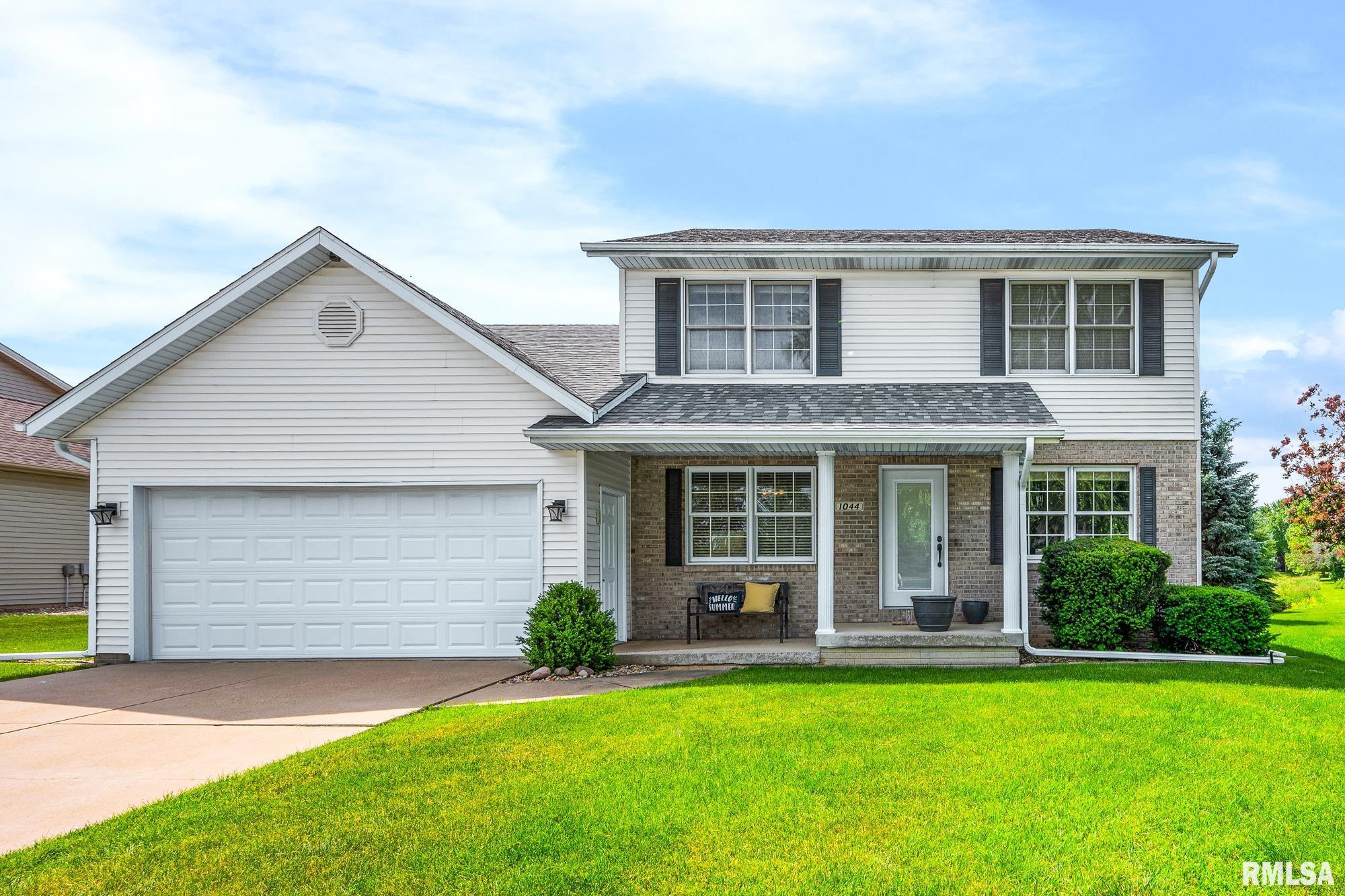 Home for sale at 1044 E POLK Street  in Morton Illinois!