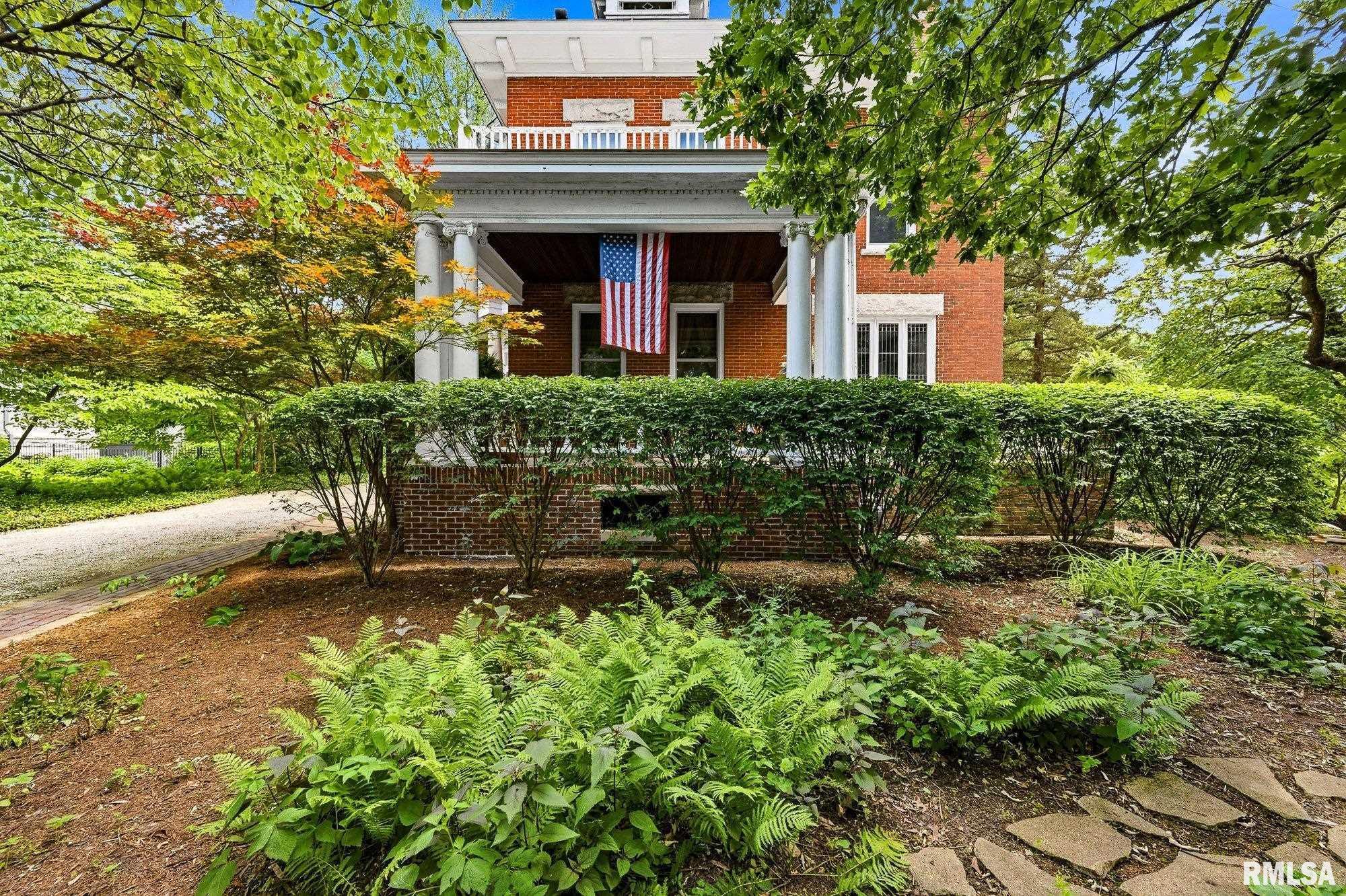 Luxury Home for sale at 1536 W Moss Avenue Avenue  in Peoria Illinois!