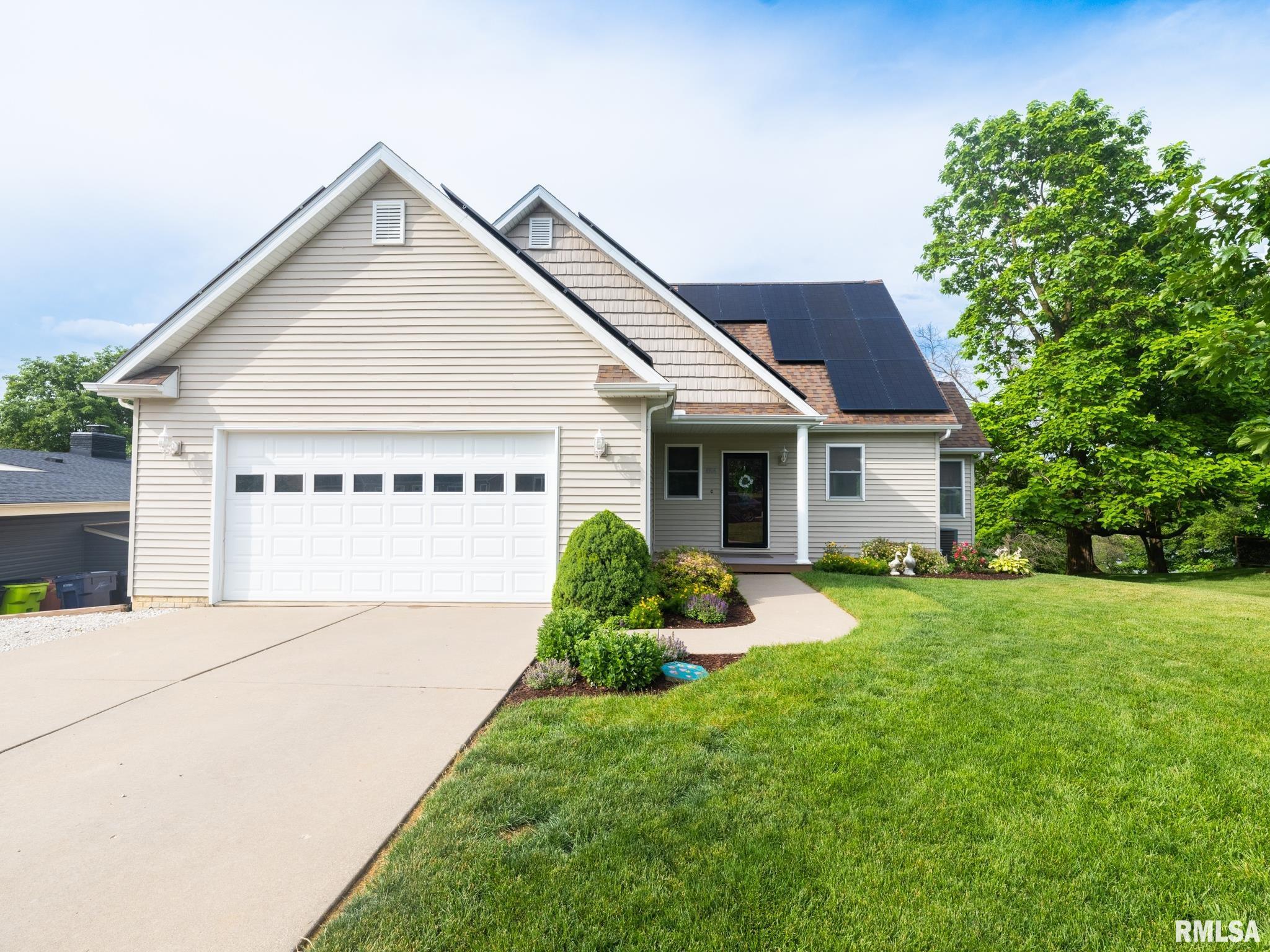 Luxury Home for sale at 4906 S SIR LIONEL Court  in Mapleton Illinois!