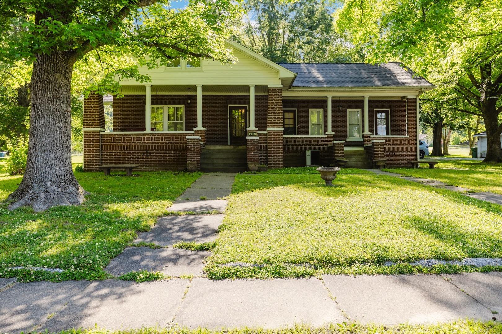 Home for sale at 207 S MAPLE Street  in Cambria Illinois!