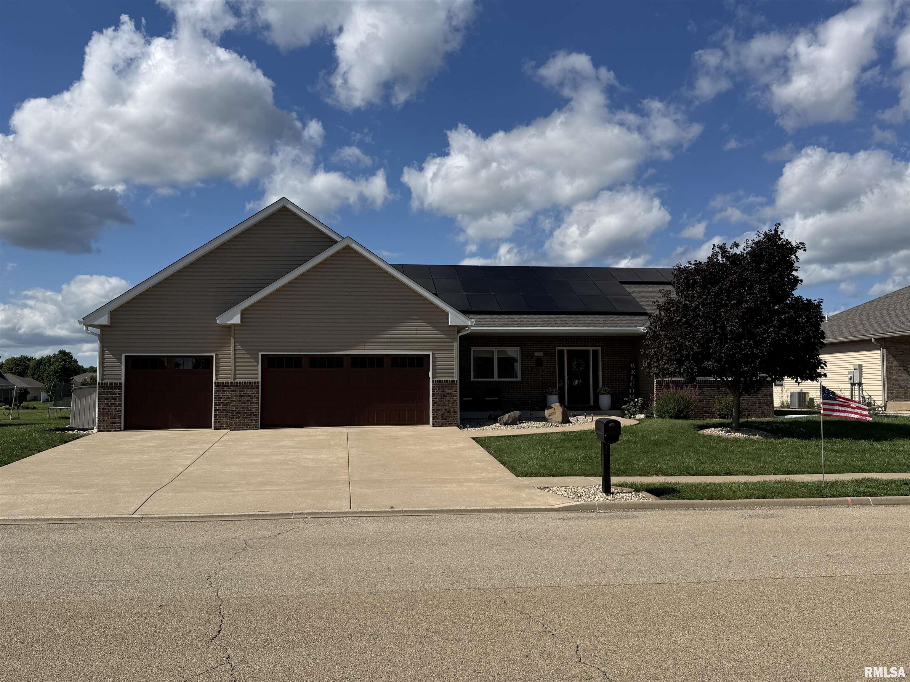 Luxury Home for sale at 125 W Margarete Street  in Tremont Illinois!
