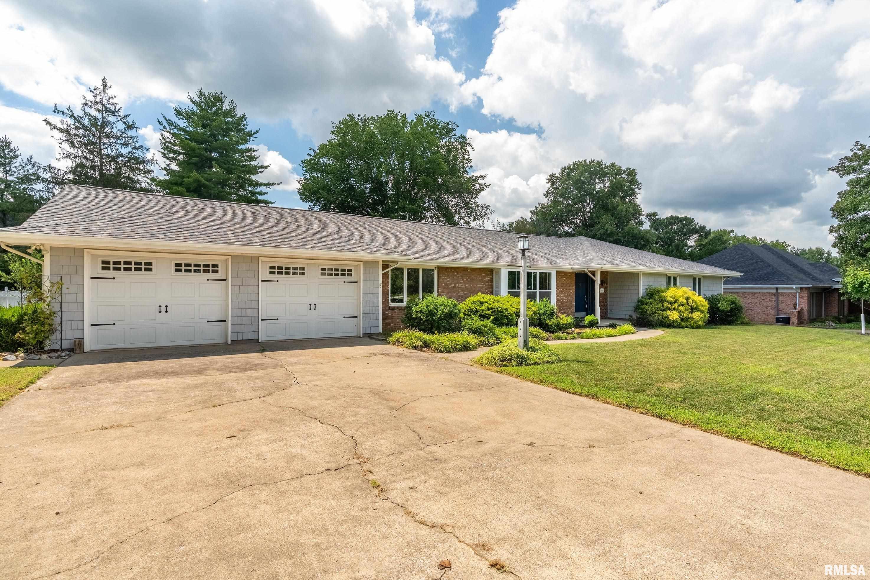 Price change at 1502 NAGEL Drive in Marion Illinois! Price change at 1502 NAGEL Drive in Marion Illinois!