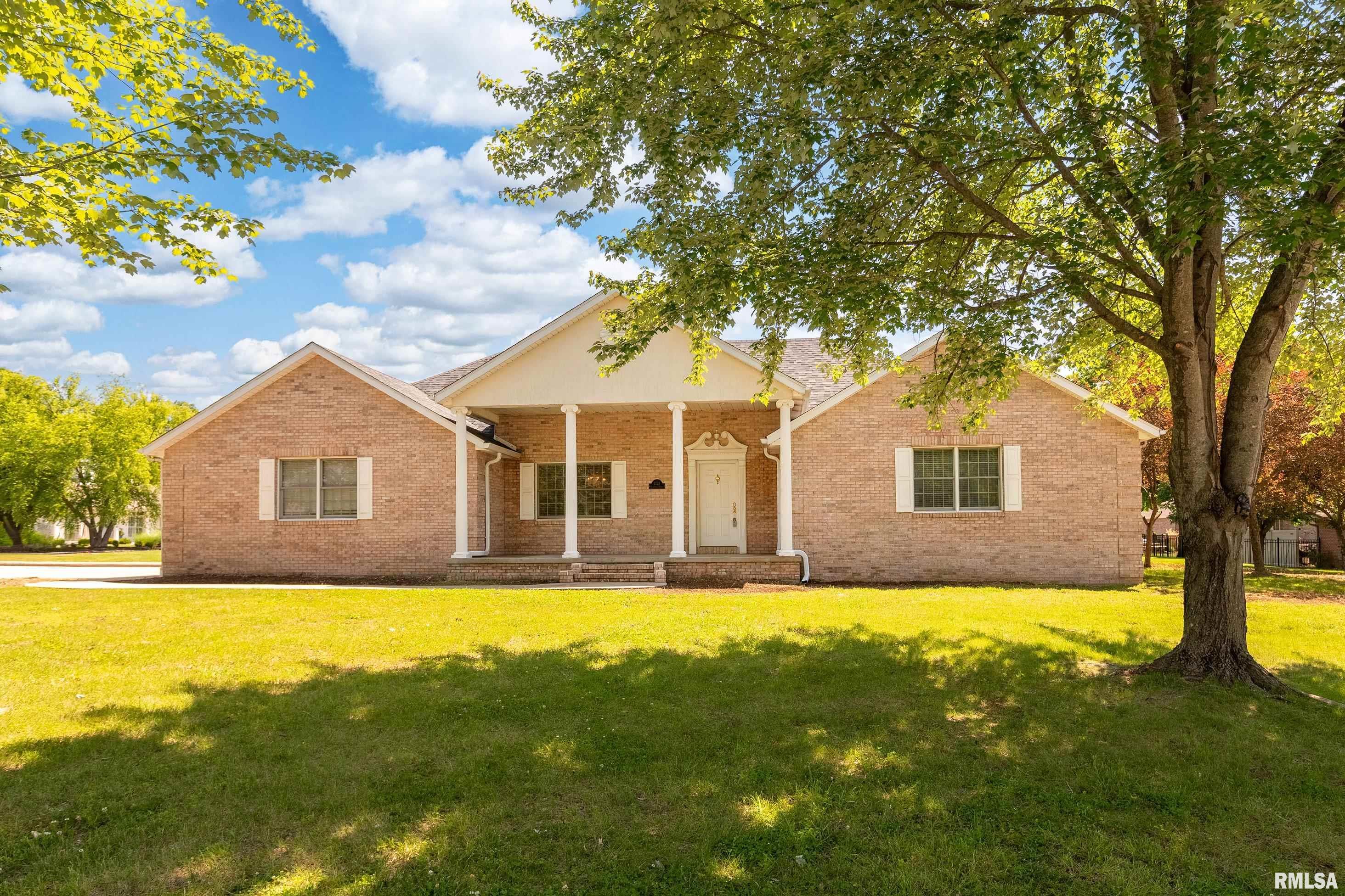 Home for sale at 2729  Kokopelli Drive  in Marion Illinois!