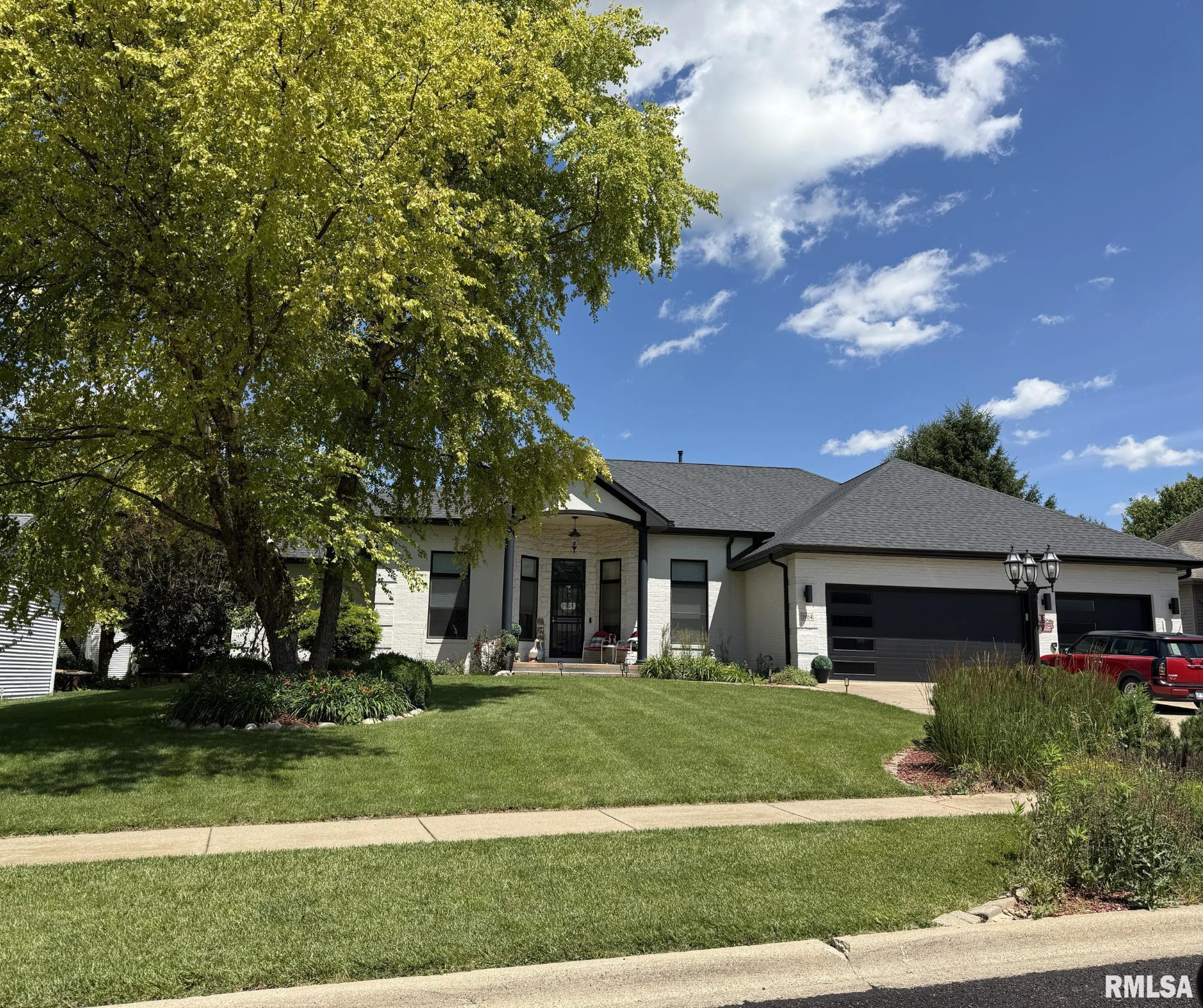 Luxury Home for sale at 1964  CHESTNUT Lane  in Washington Illinois!