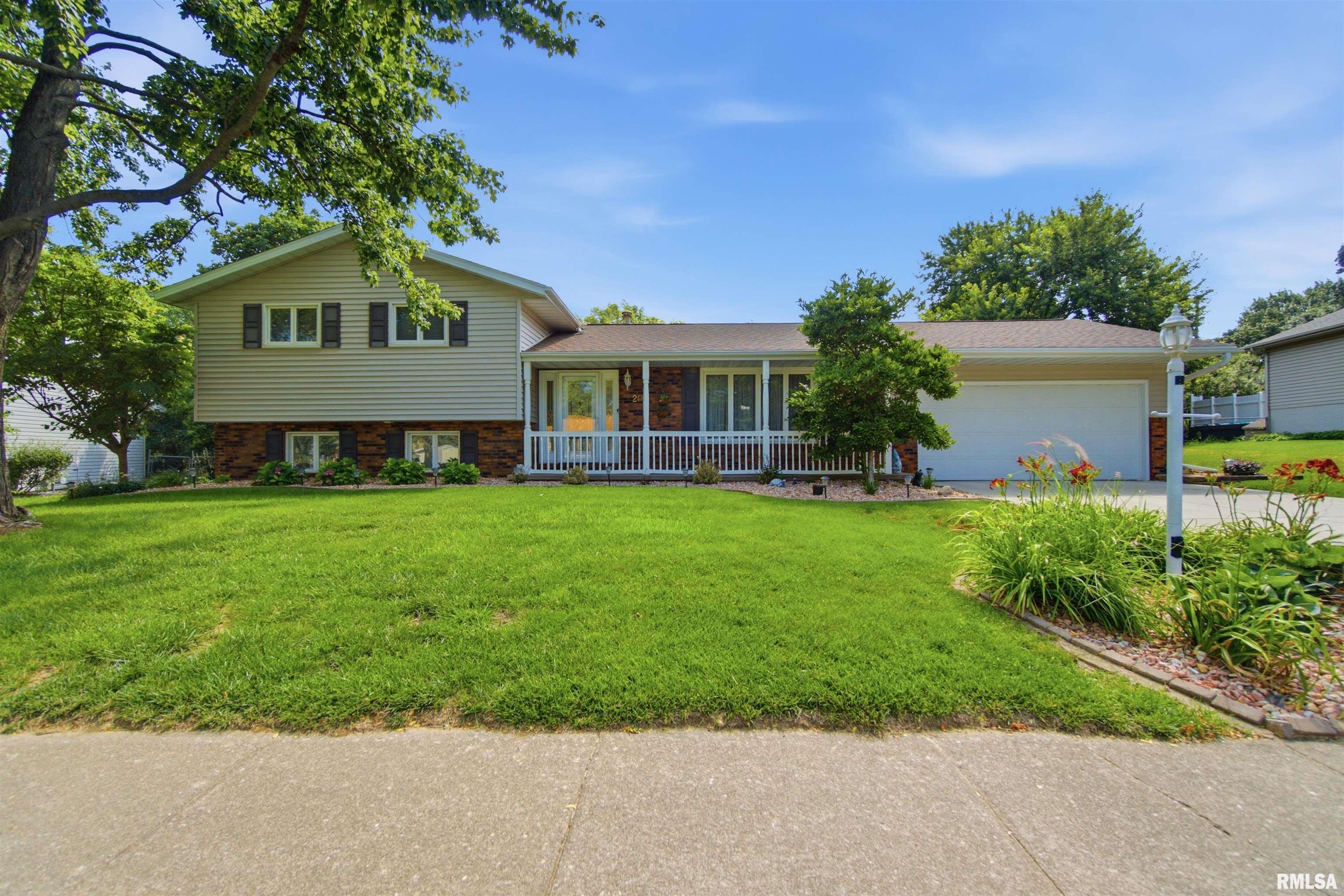 Home for sale at 208  BARBARA Parkway  in Washington Illinois!