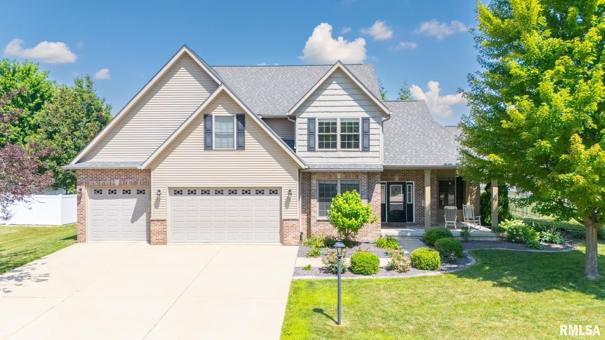 Luxury Home for sale at 1719  SYCAMORE   in Washington Illinois!